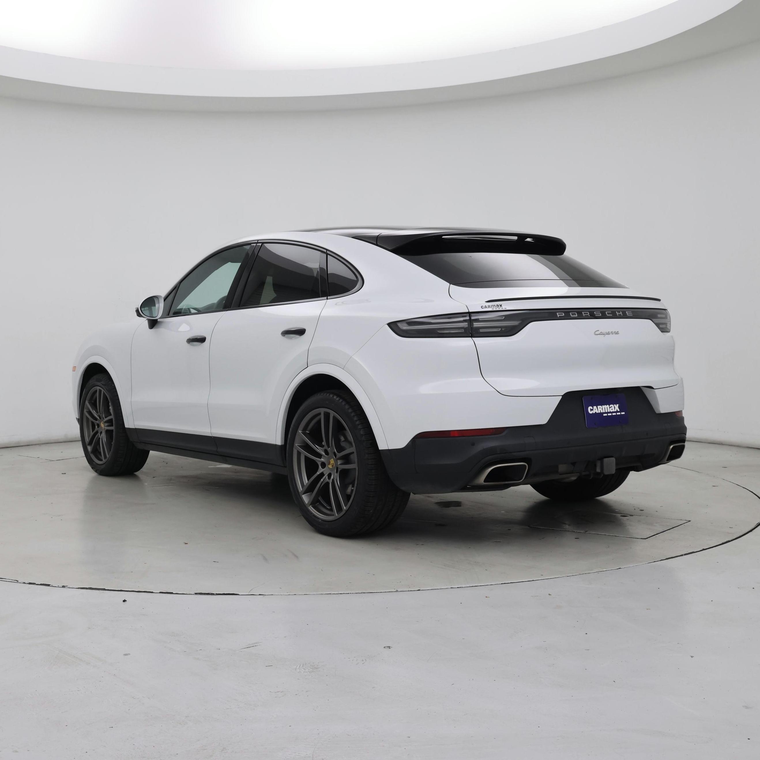 Thumbnail: 2022 Porsche Cayenne - 2