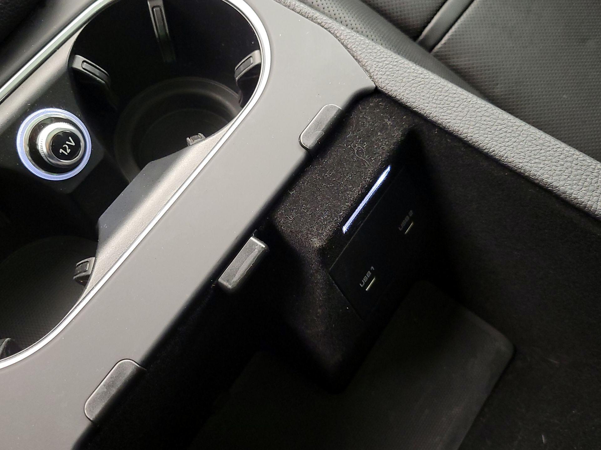 Thumbnail: 2022 Porsche Cayenne - 19