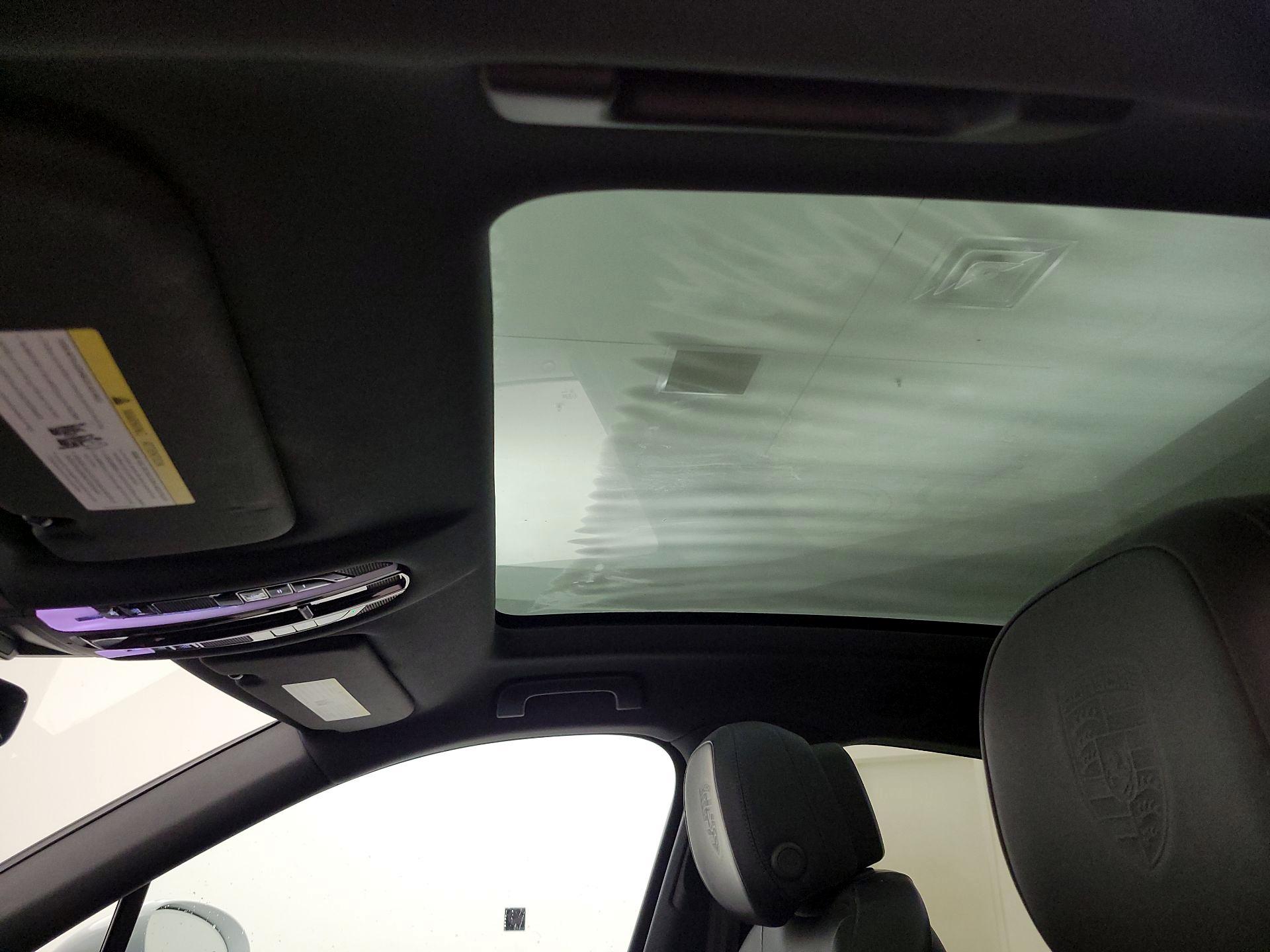 Thumbnail: 2022 Porsche Cayenne - 20