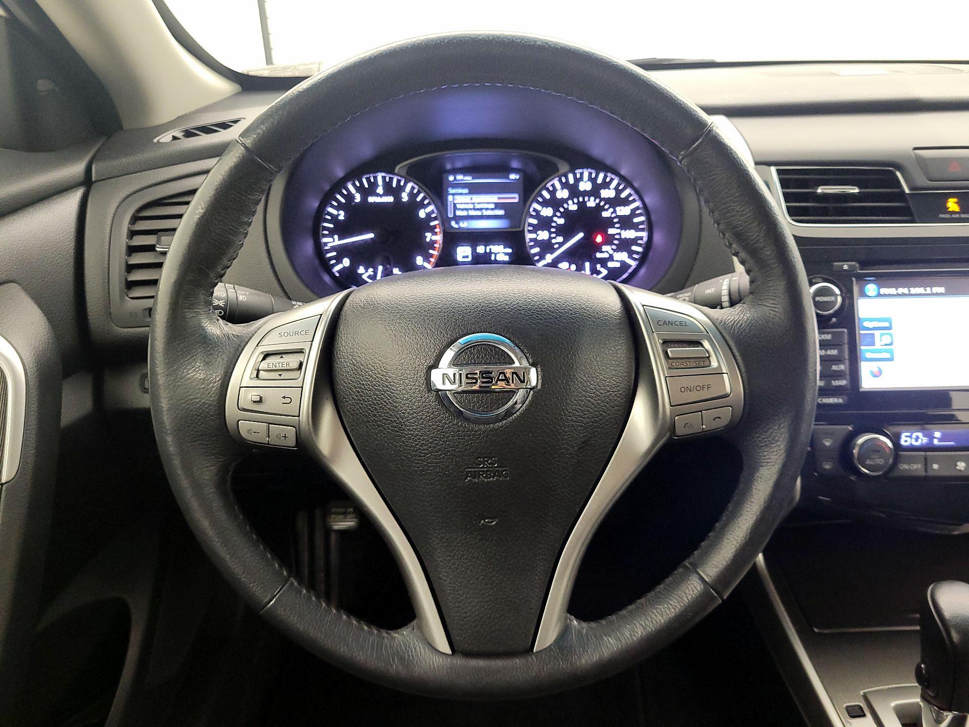 Thumbnail: 2014 Nissan Altima - 10