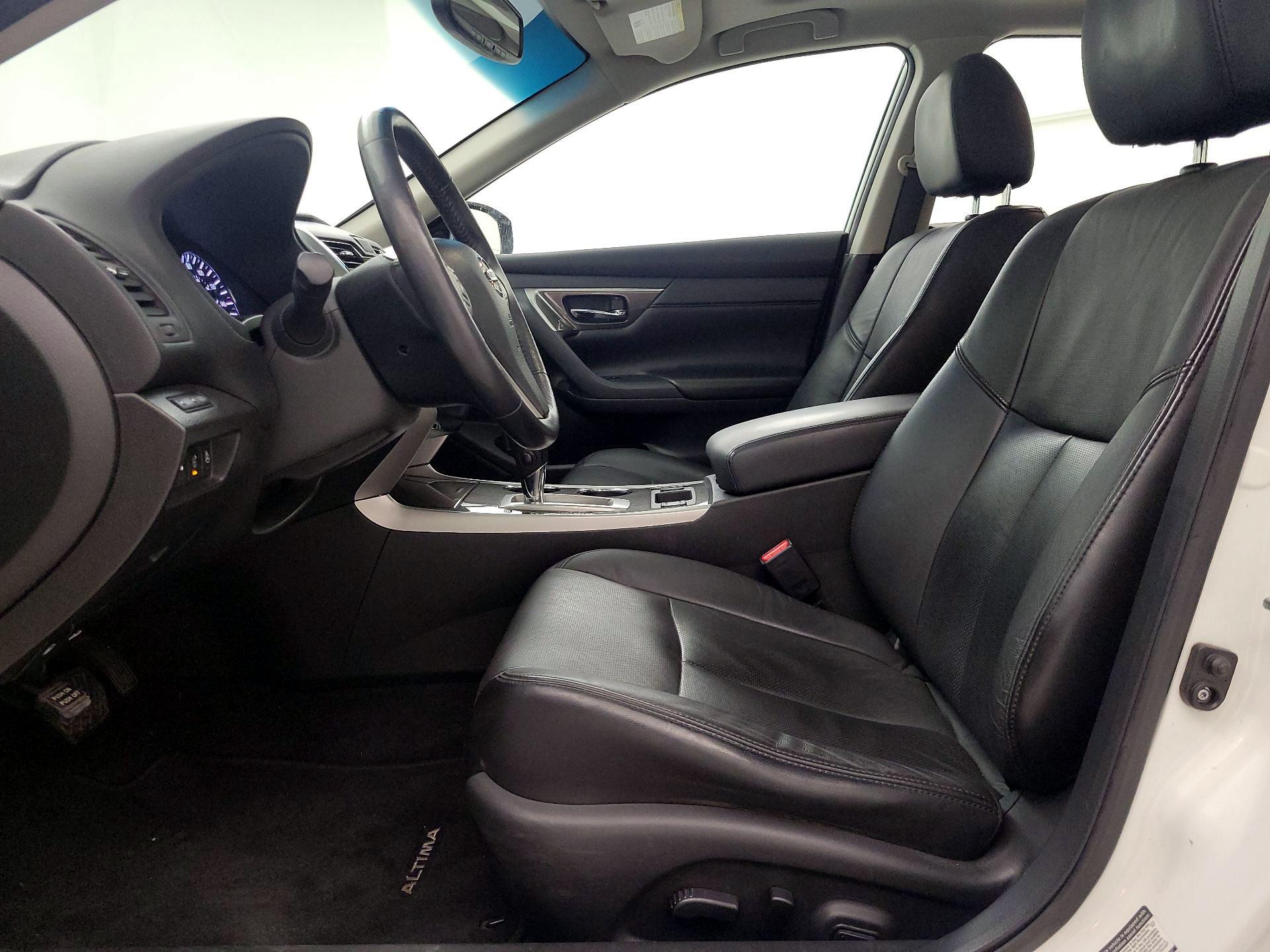 Thumbnail: 2014 Nissan Altima - 11