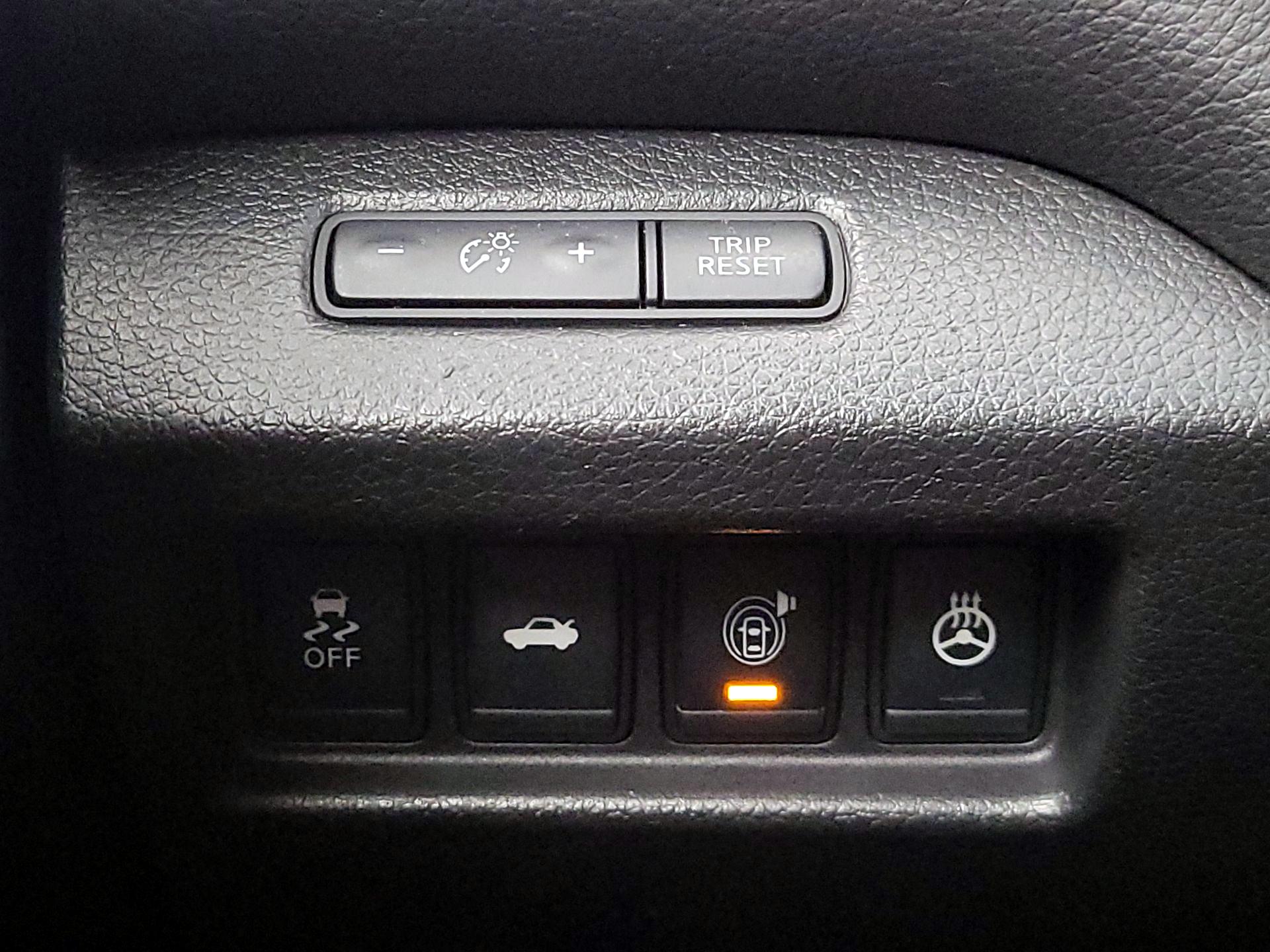 Thumbnail: 2014 Nissan Altima - 13