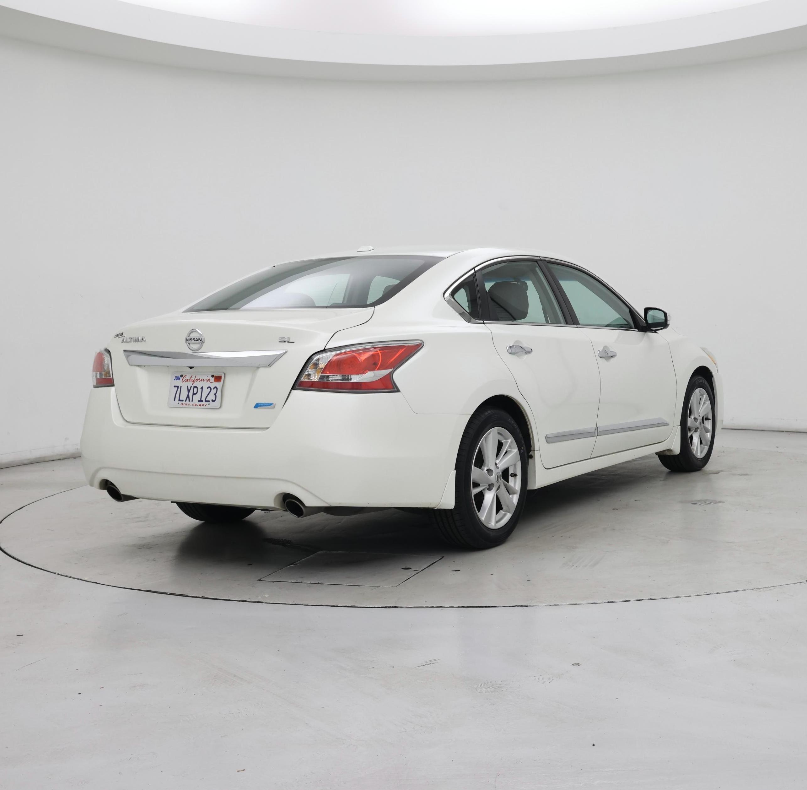 Thumbnail: 2014 Nissan Altima - 8