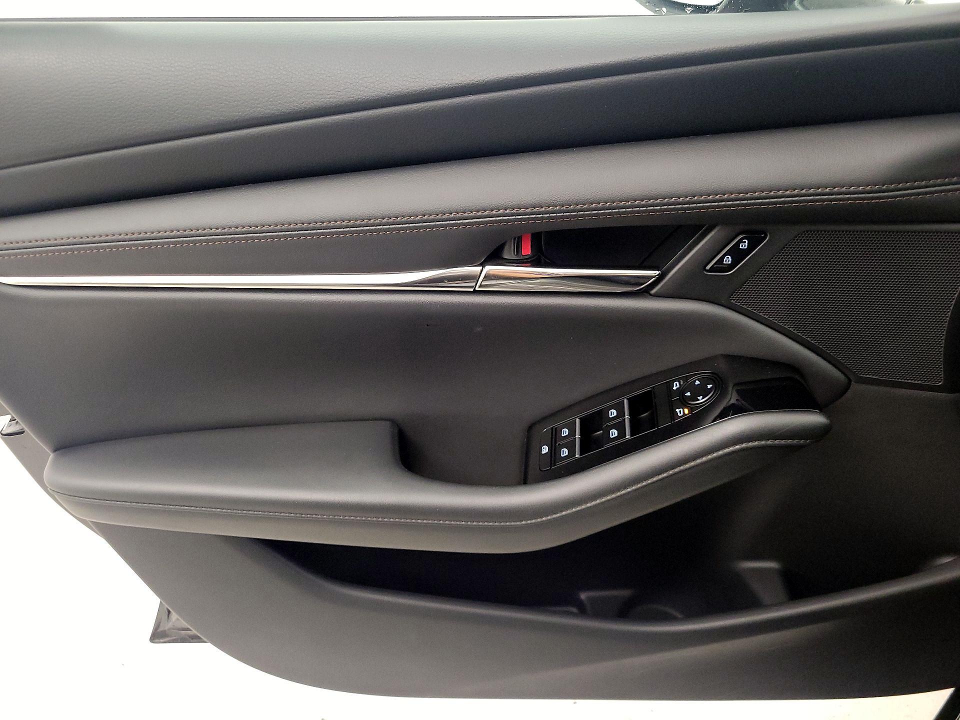 Thumbnail: 2022 Mazda Mazda3 - 12