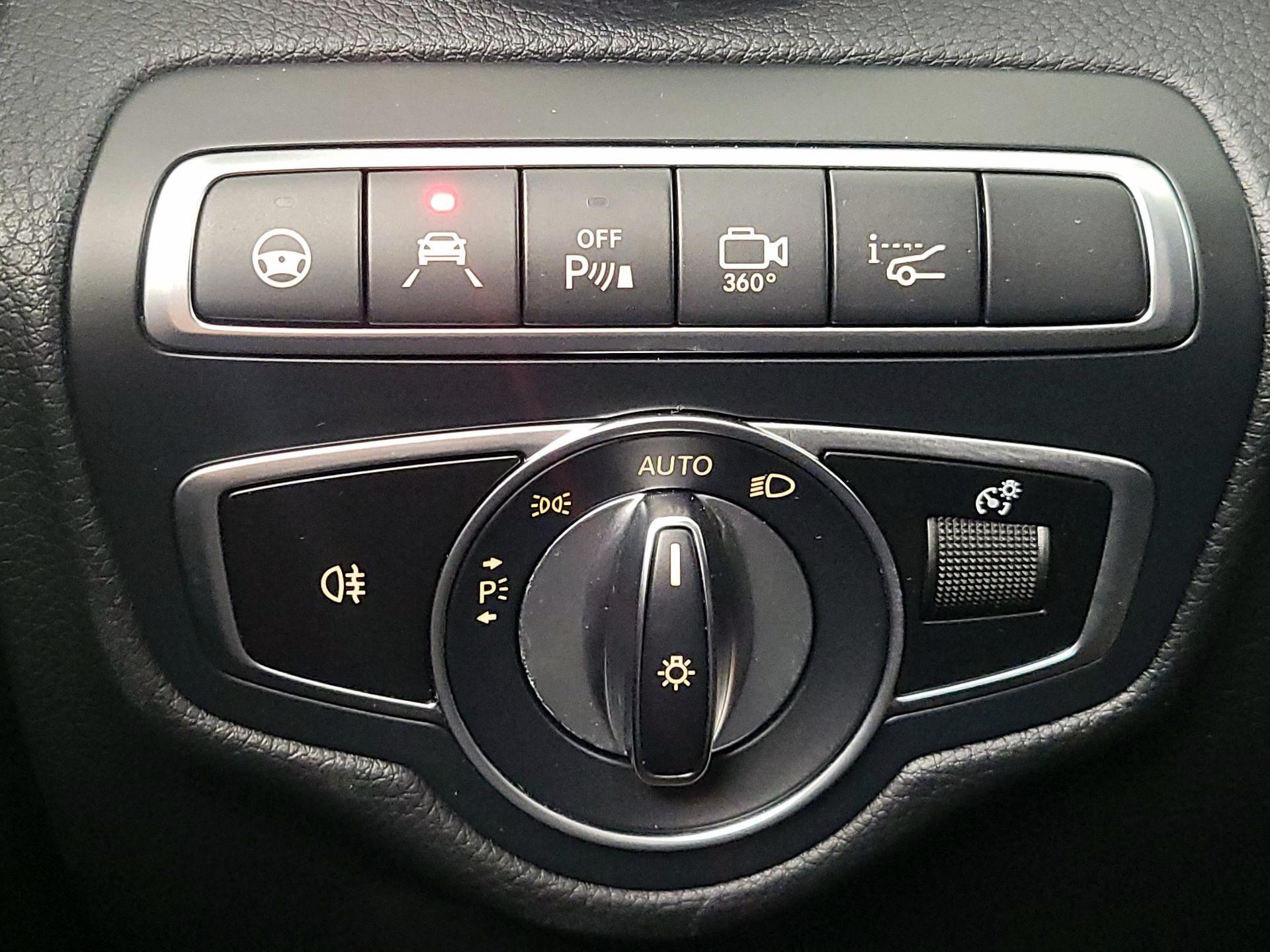 Thumbnail: 2019 Mercedes-Benz GL-Class - 13