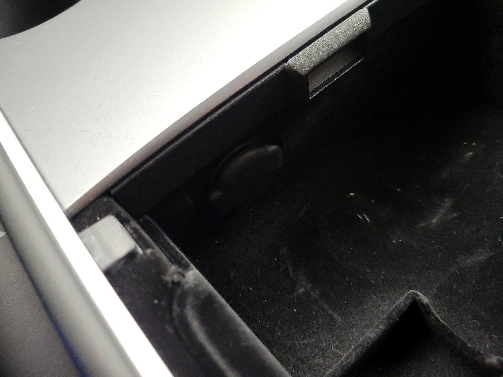 Thumbnail: 2022 Tesla Model 3 - 18