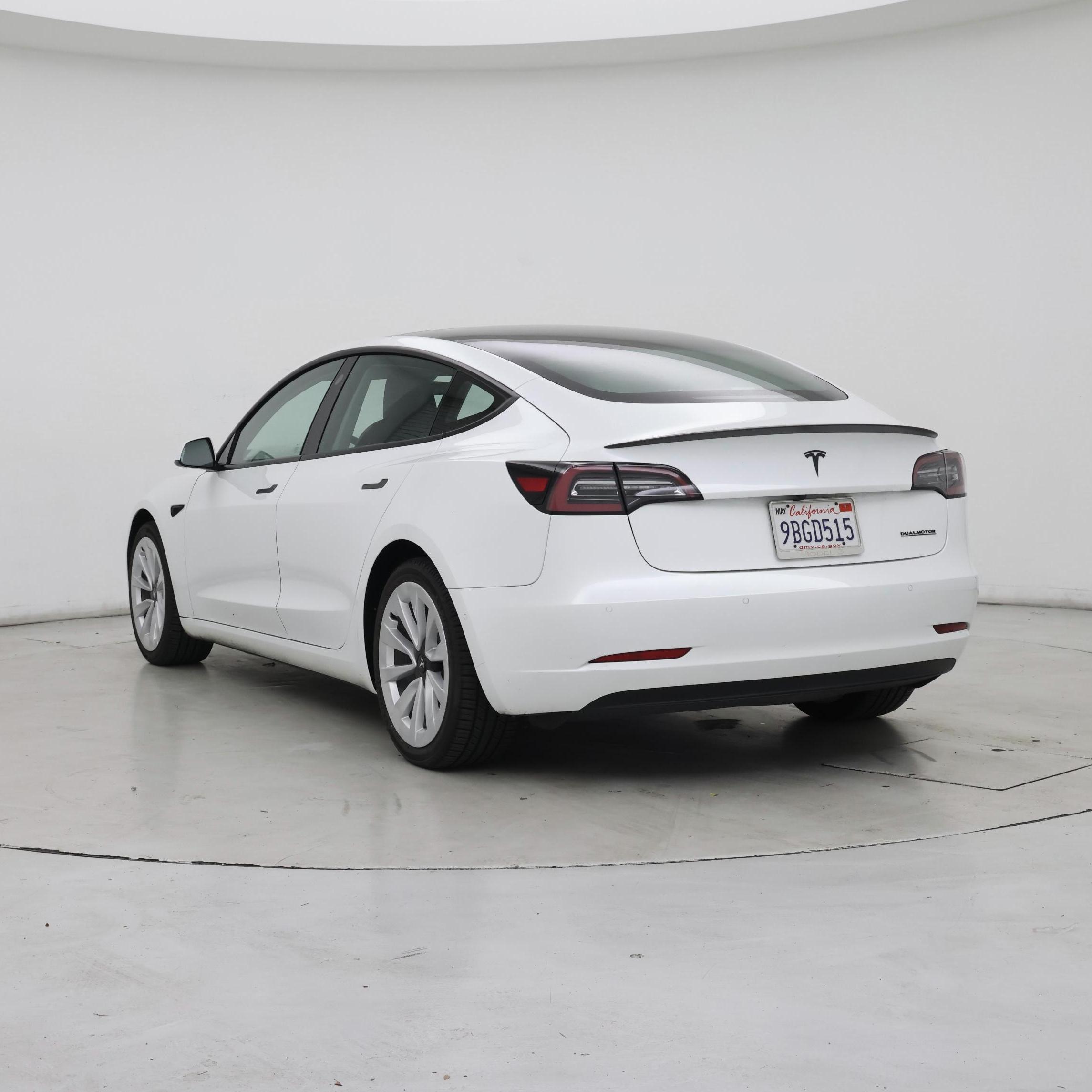 Thumbnail: 2022 Tesla Model 3 - 2