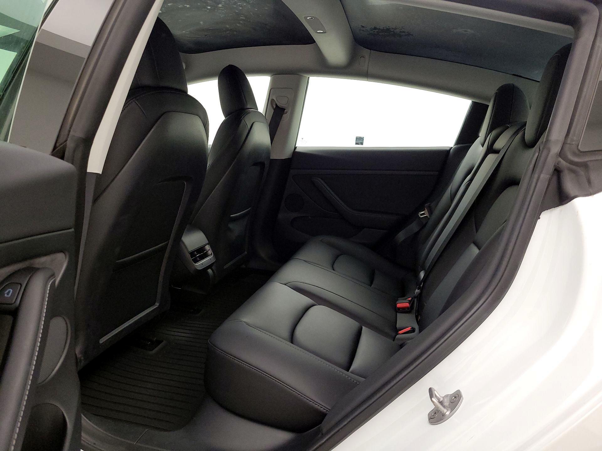 Thumbnail: 2022 Tesla Model 3 - 20