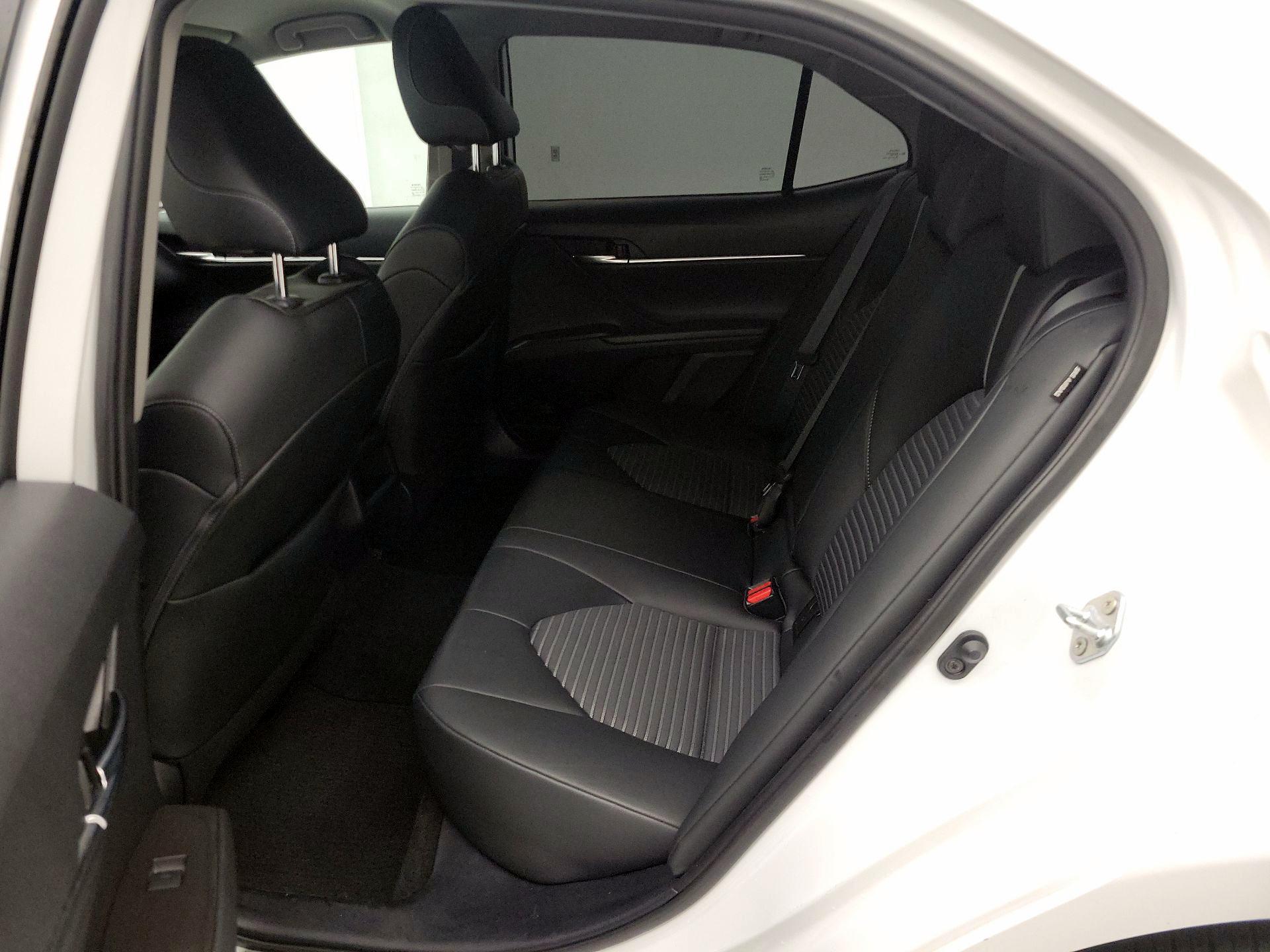 Thumbnail: 2021 Toyota Camry - 18