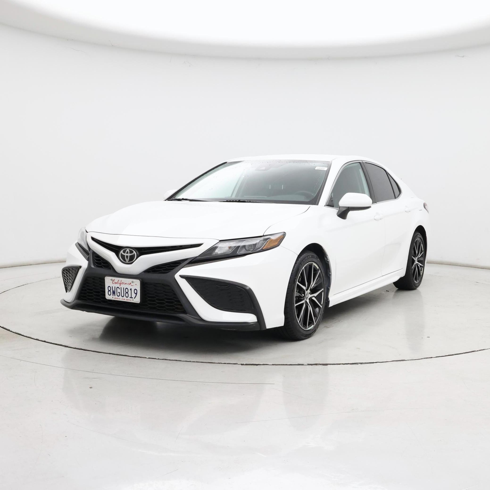 Thumbnail: 2021 Toyota Camry - 4
