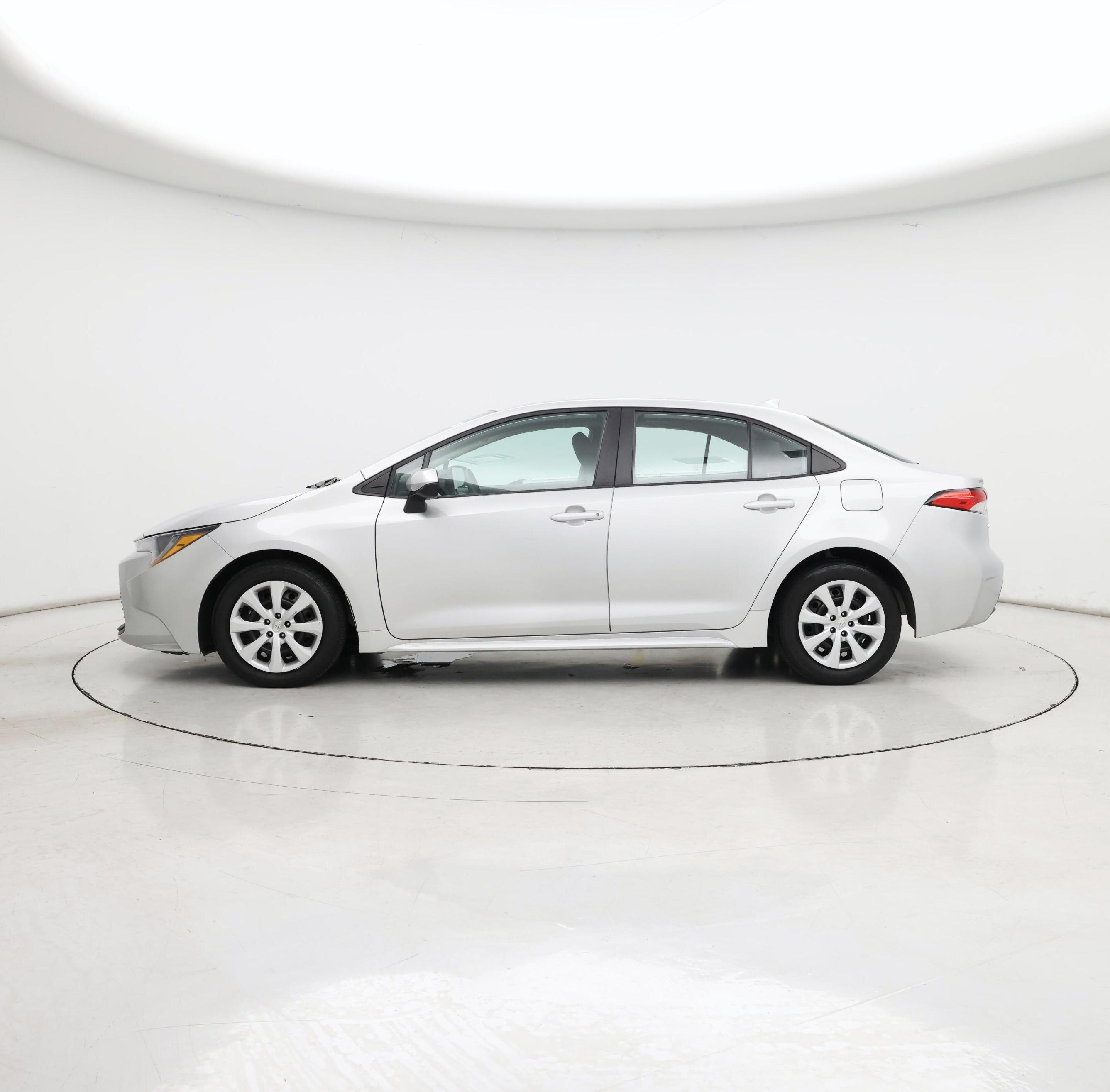 Thumbnail: 2024 Toyota Corolla - 3