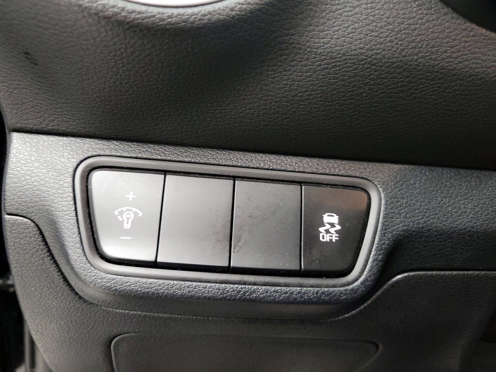 Thumbnail: 2024 Kia Forte - 13