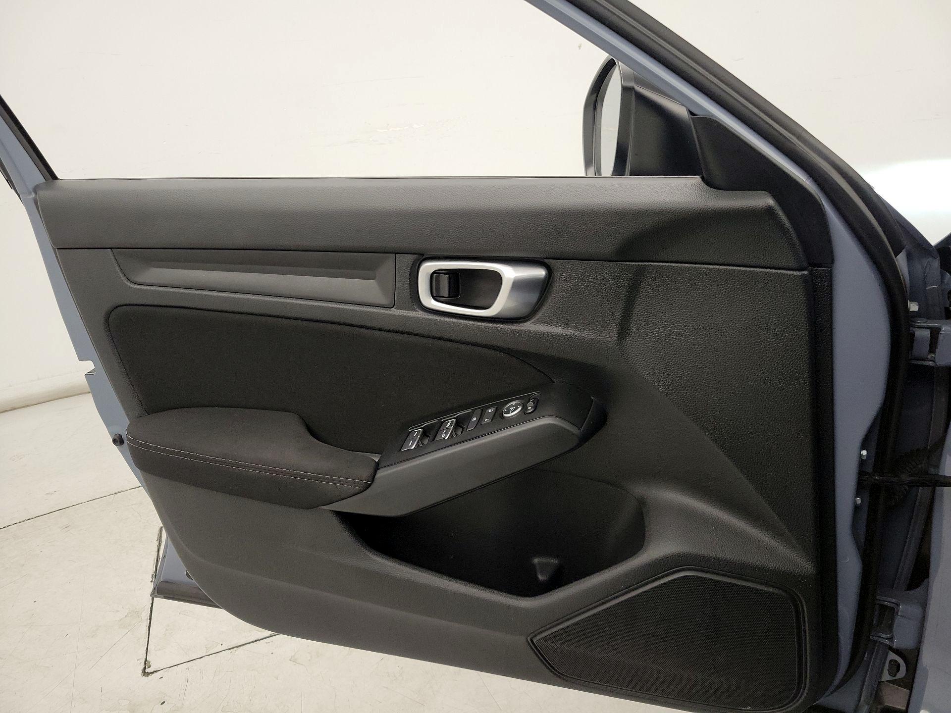 Thumbnail: 2023 Honda Civic - 12