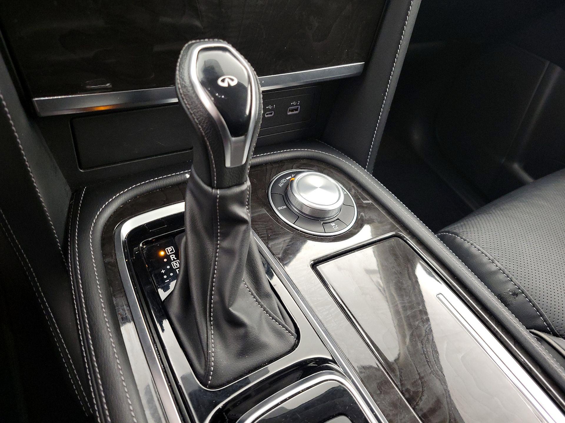 Thumbnail: 2024 INFINITI QX80 - 18