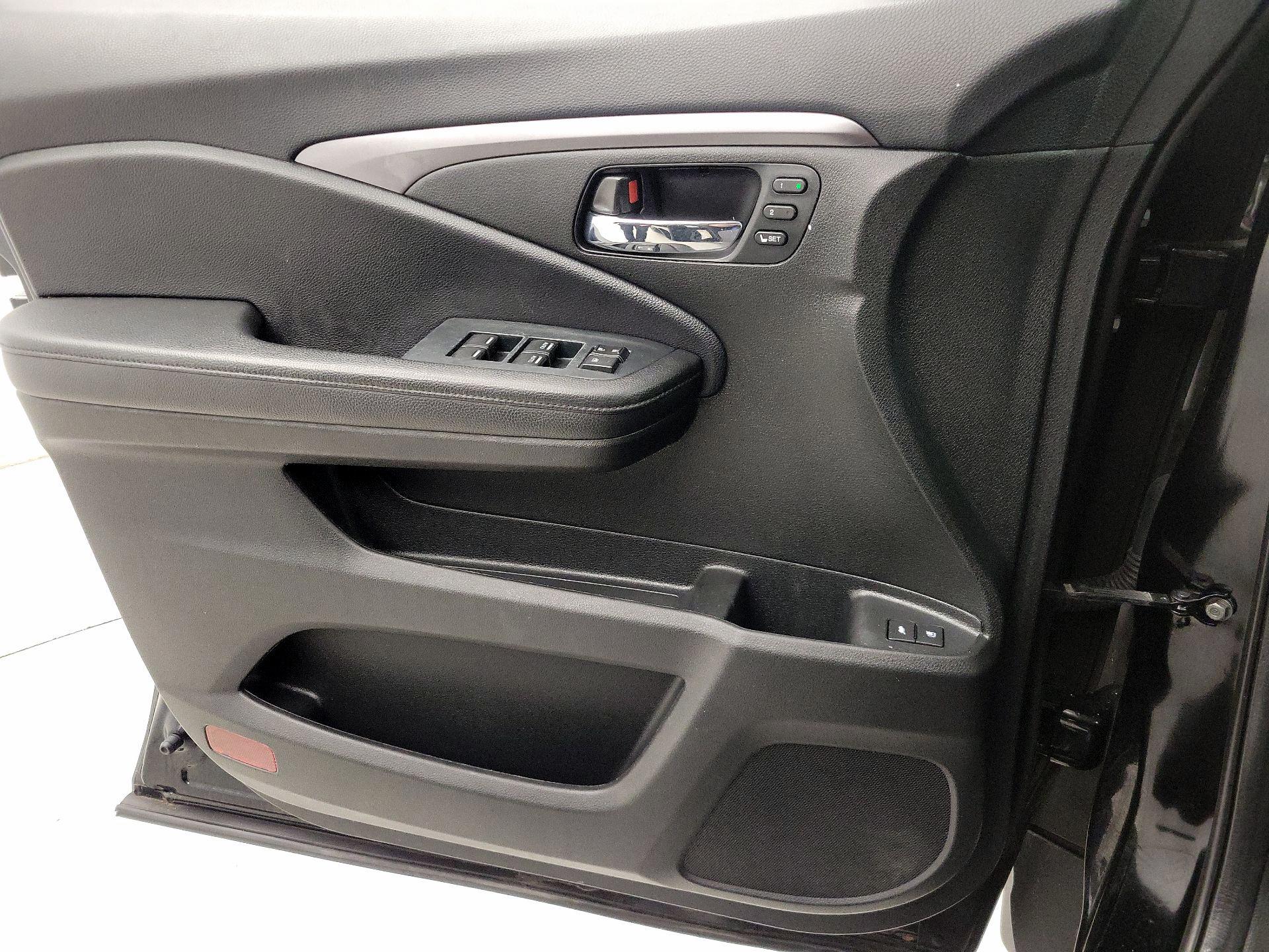 Thumbnail: 2022 Honda Pilot - 12