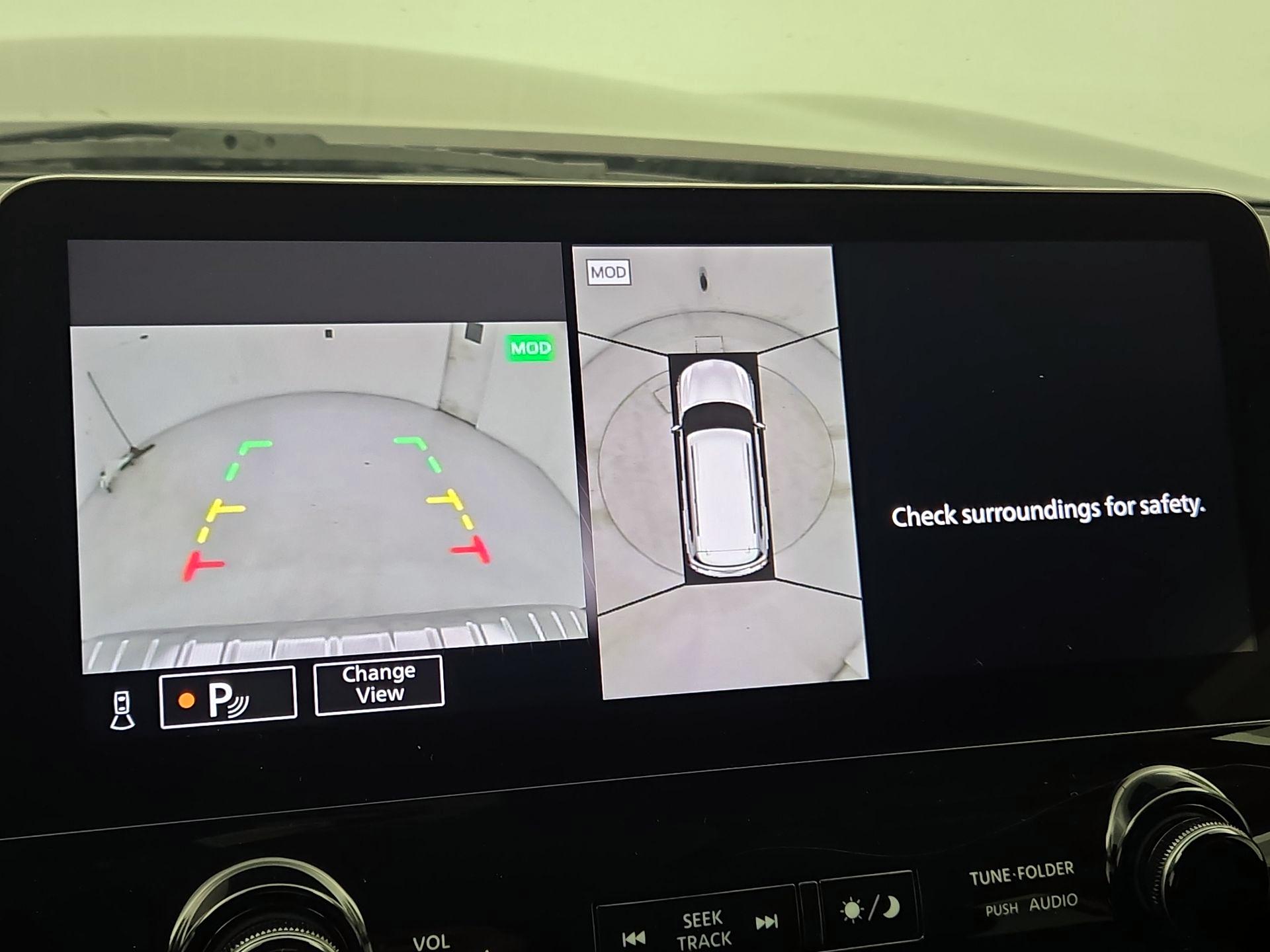 Thumbnail: 2024 INFINITI QX80 - 15