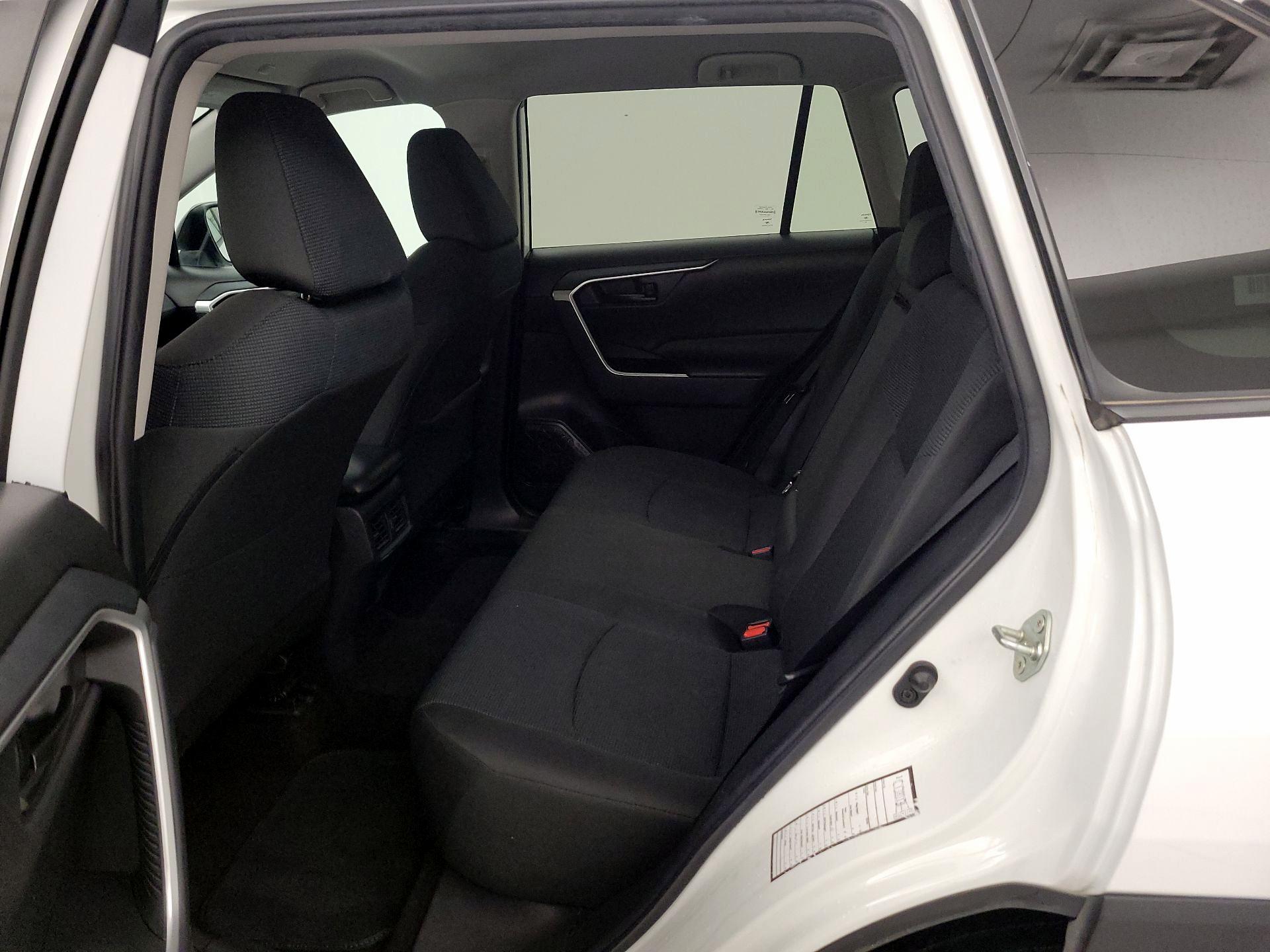 Thumbnail: 2023 Toyota RAV4 - 18