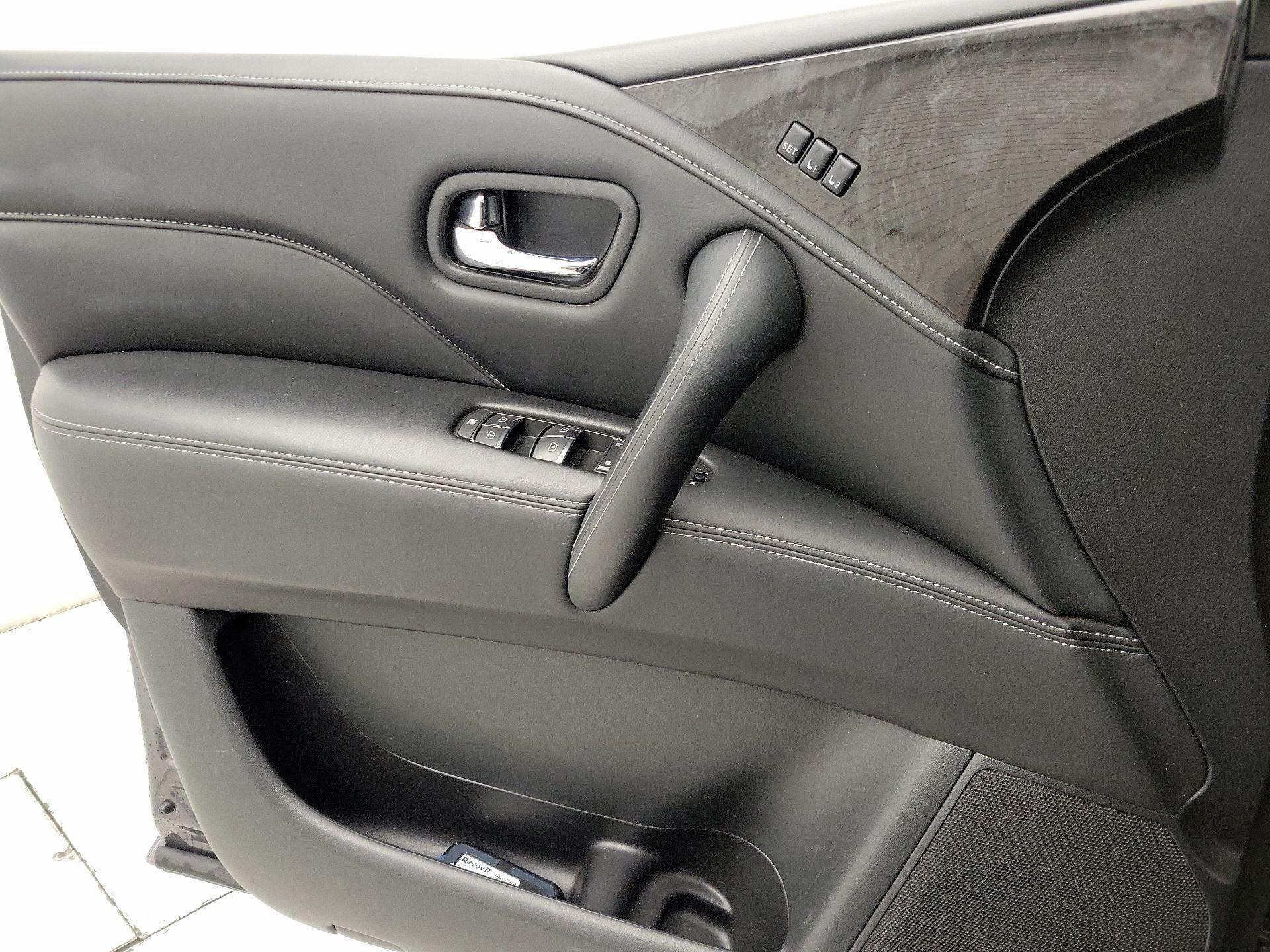 Thumbnail: 2024 INFINITI QX80 - 12