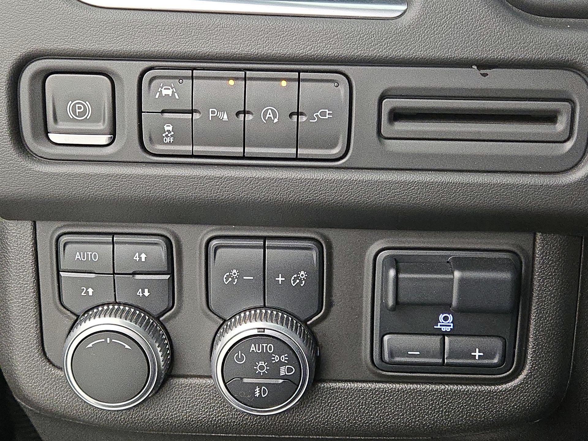 Thumbnail: 2021 GMC Yukon - 13