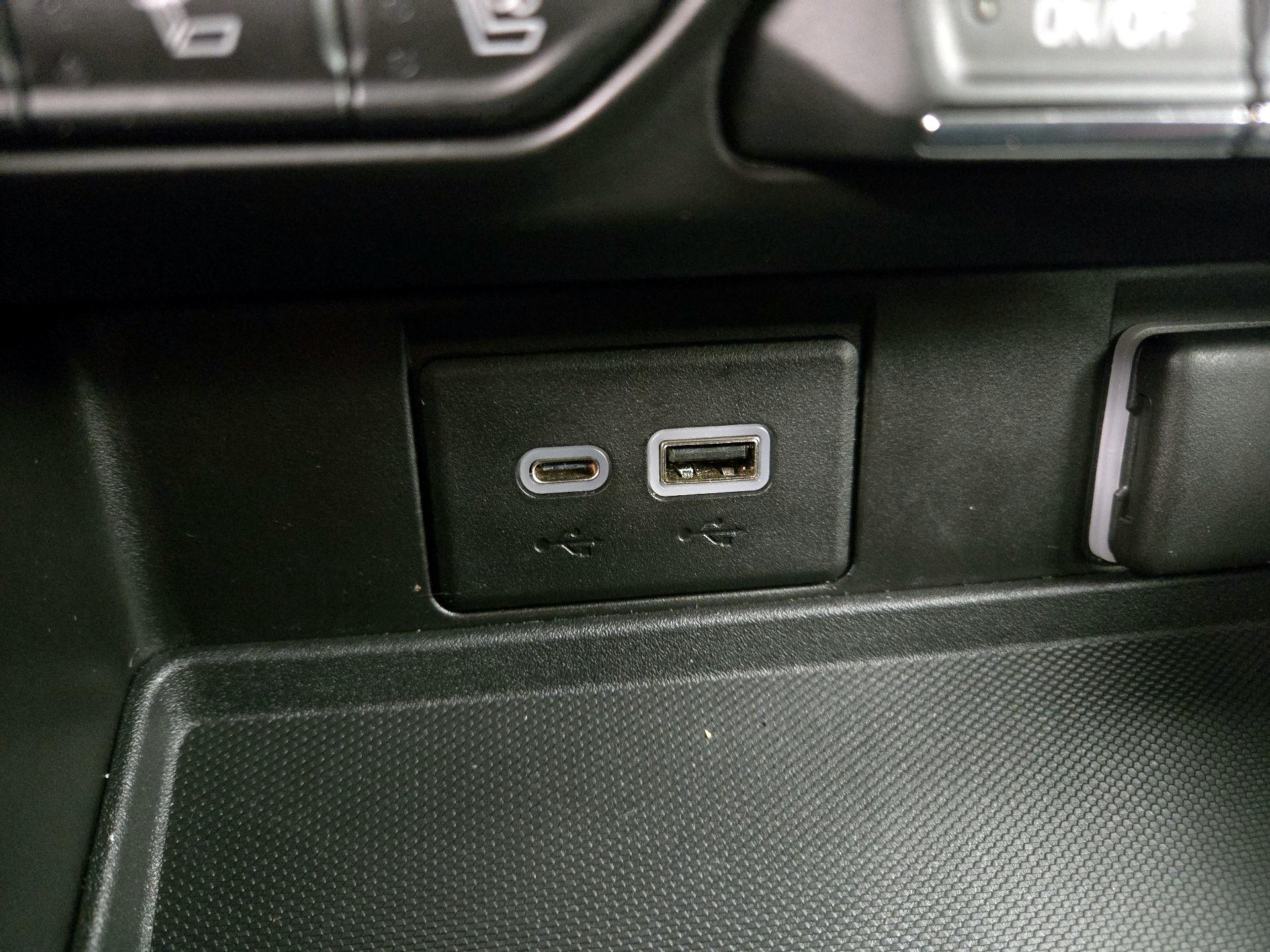 Thumbnail: 2021 GMC Yukon - 19