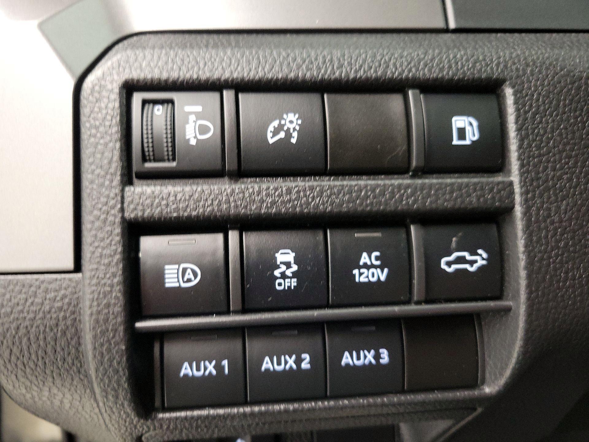 Thumbnail: 2024 Toyota Tacoma - 13