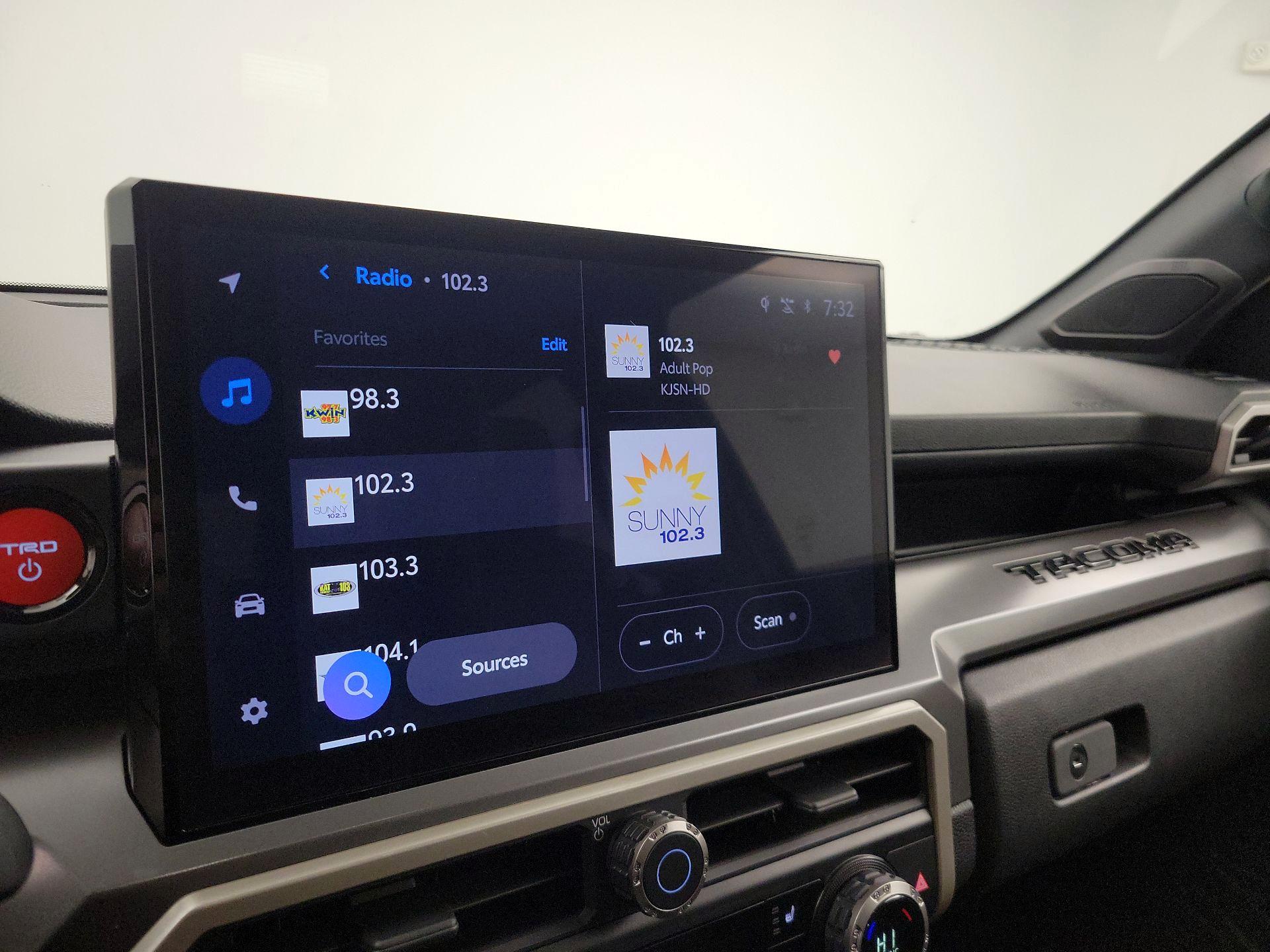 Thumbnail: 2024 Toyota Tacoma - 15