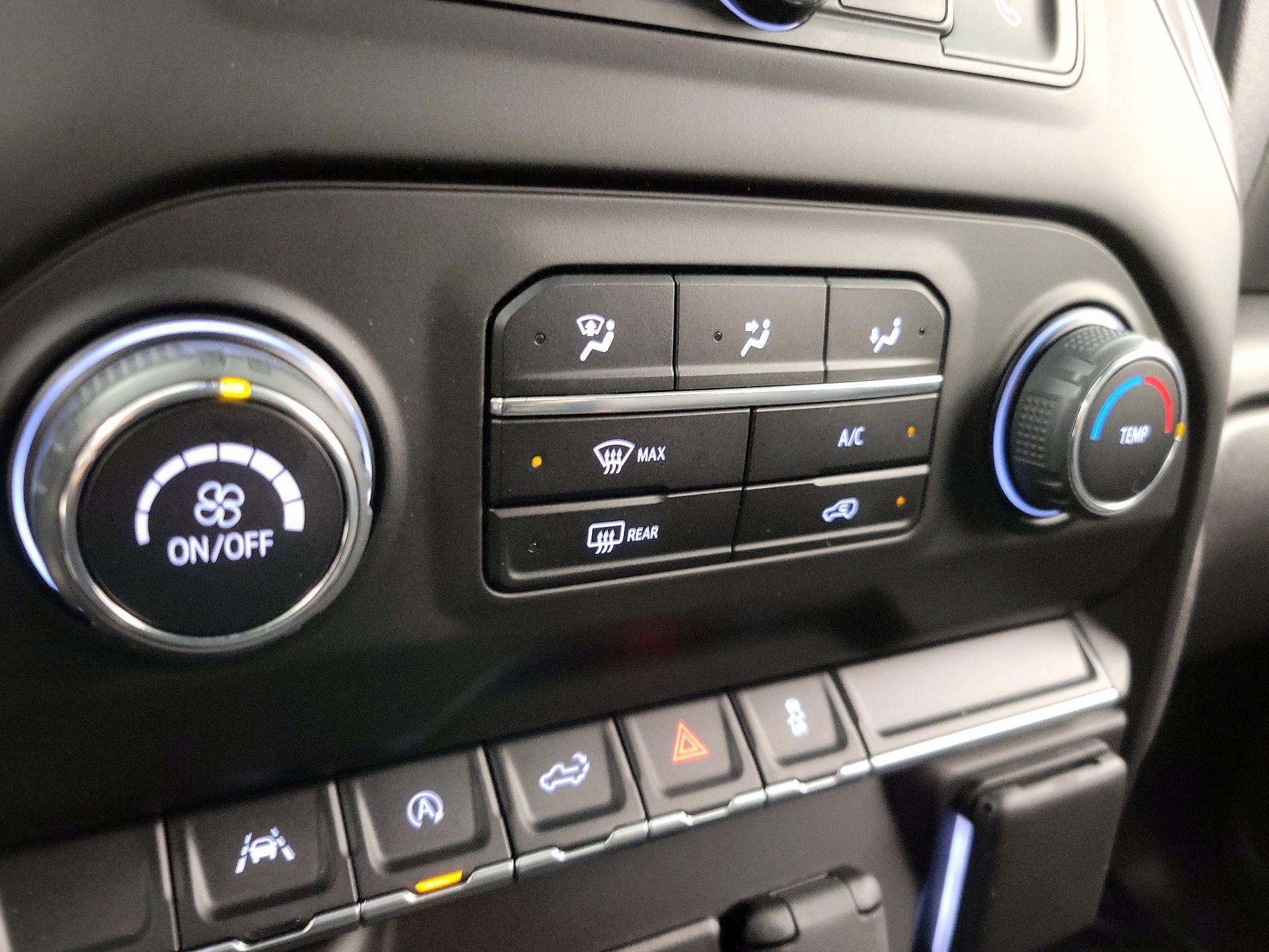 Thumbnail: 2022 Chevrolet Silverado 1500 - 16