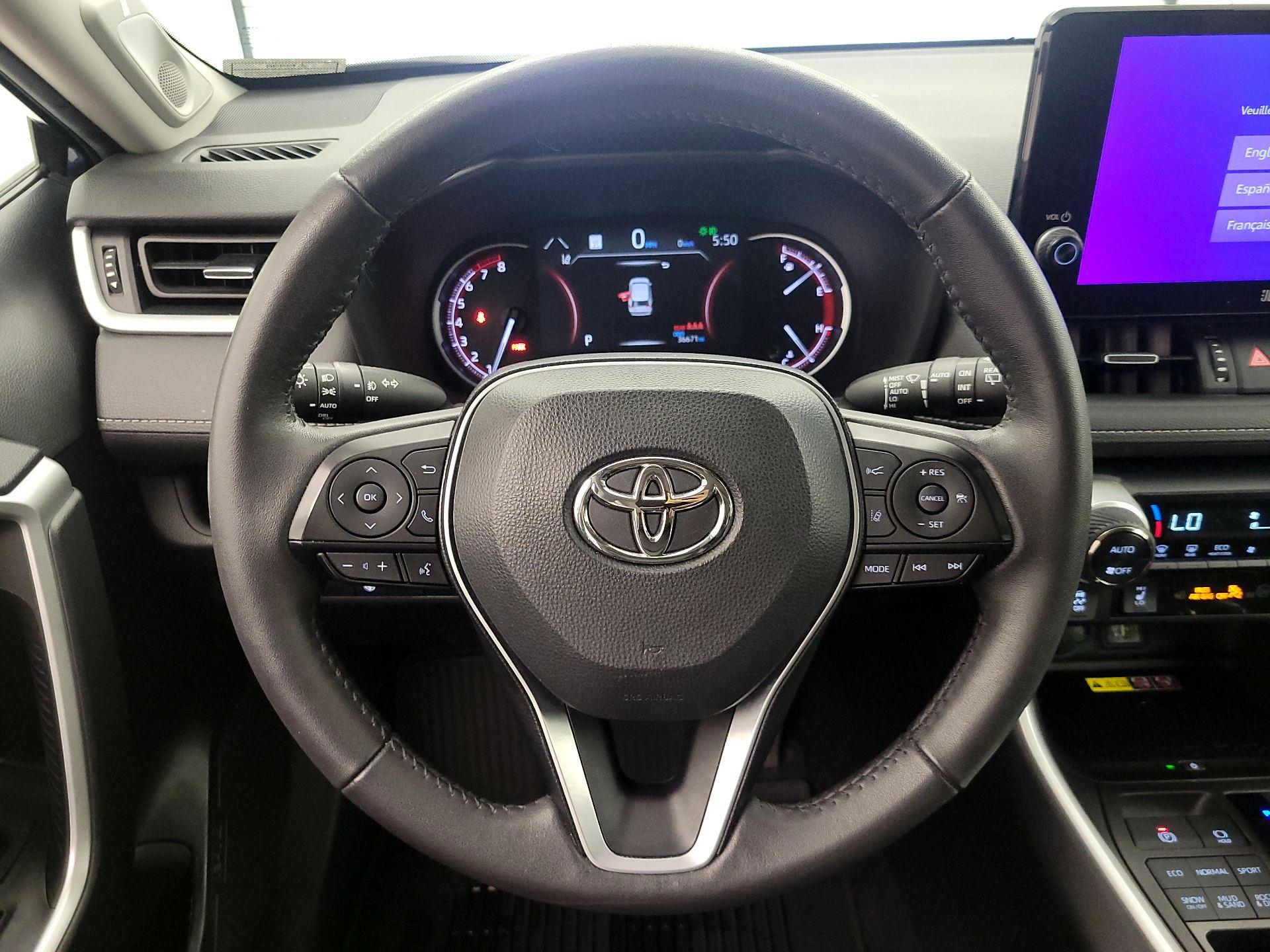 Thumbnail: 2023 Toyota RAV4 - 10