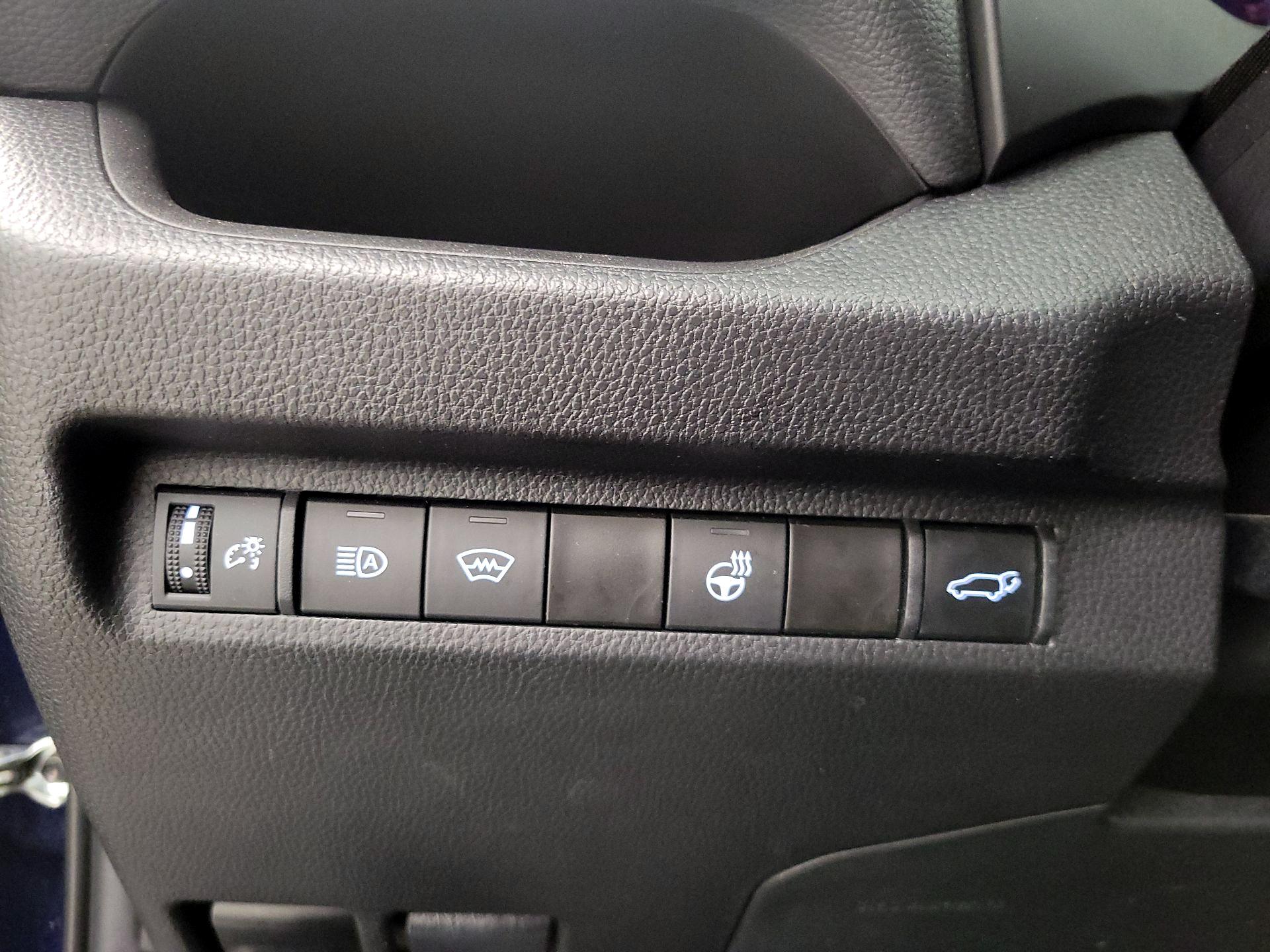 Thumbnail: 2023 Toyota RAV4 - 13