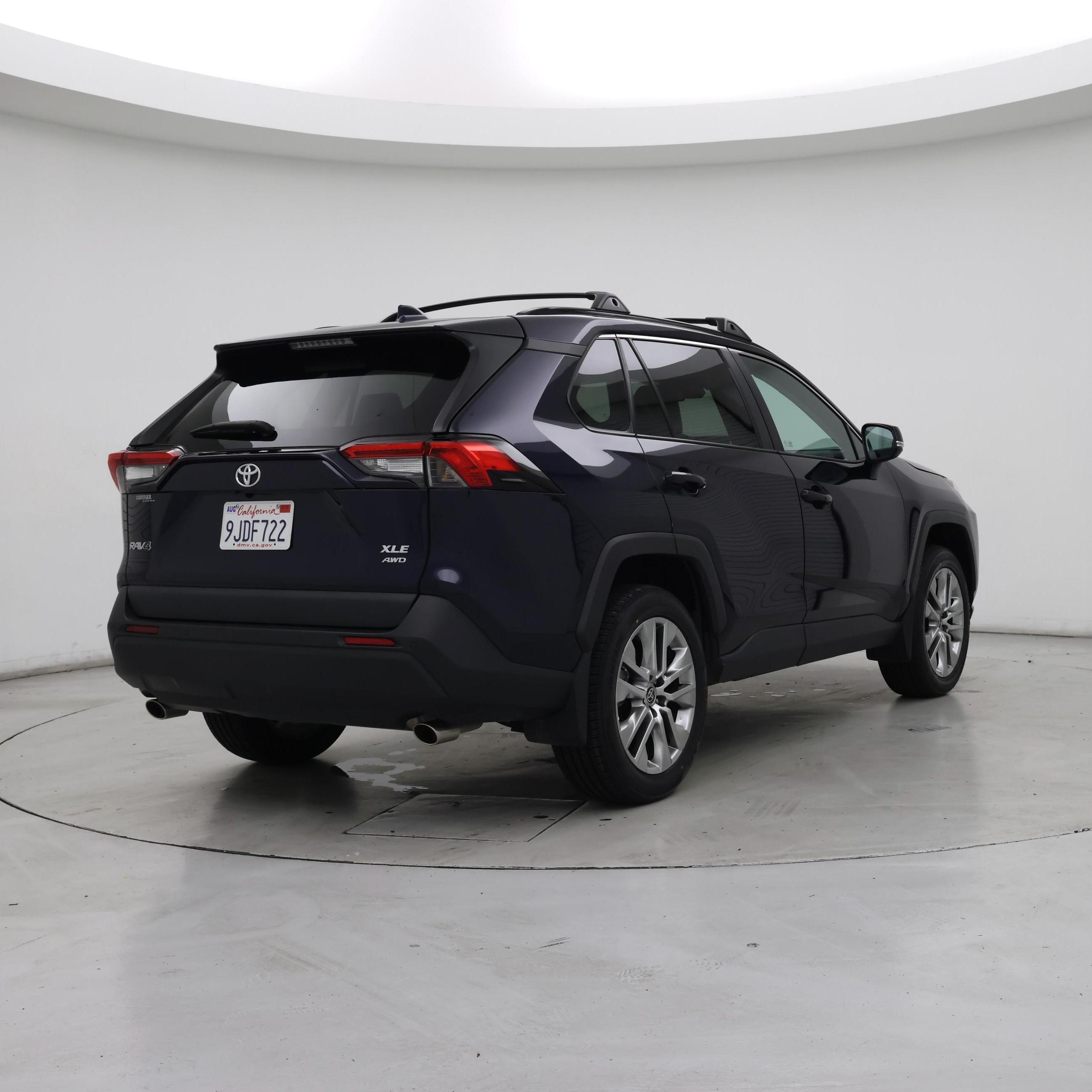 Thumbnail: 2023 Toyota RAV4 - 8