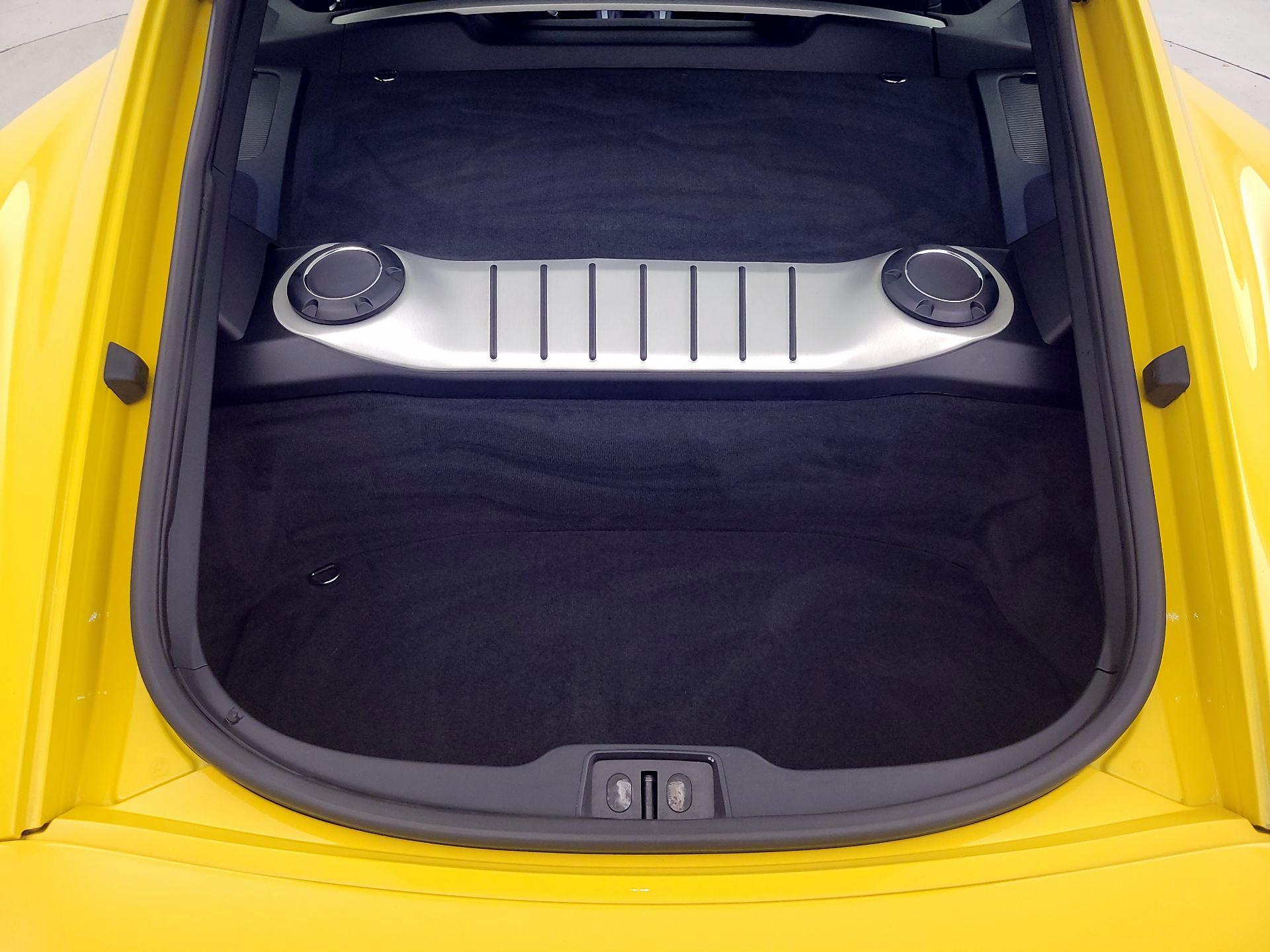 Thumbnail: 2016 Porsche Cayman - 18