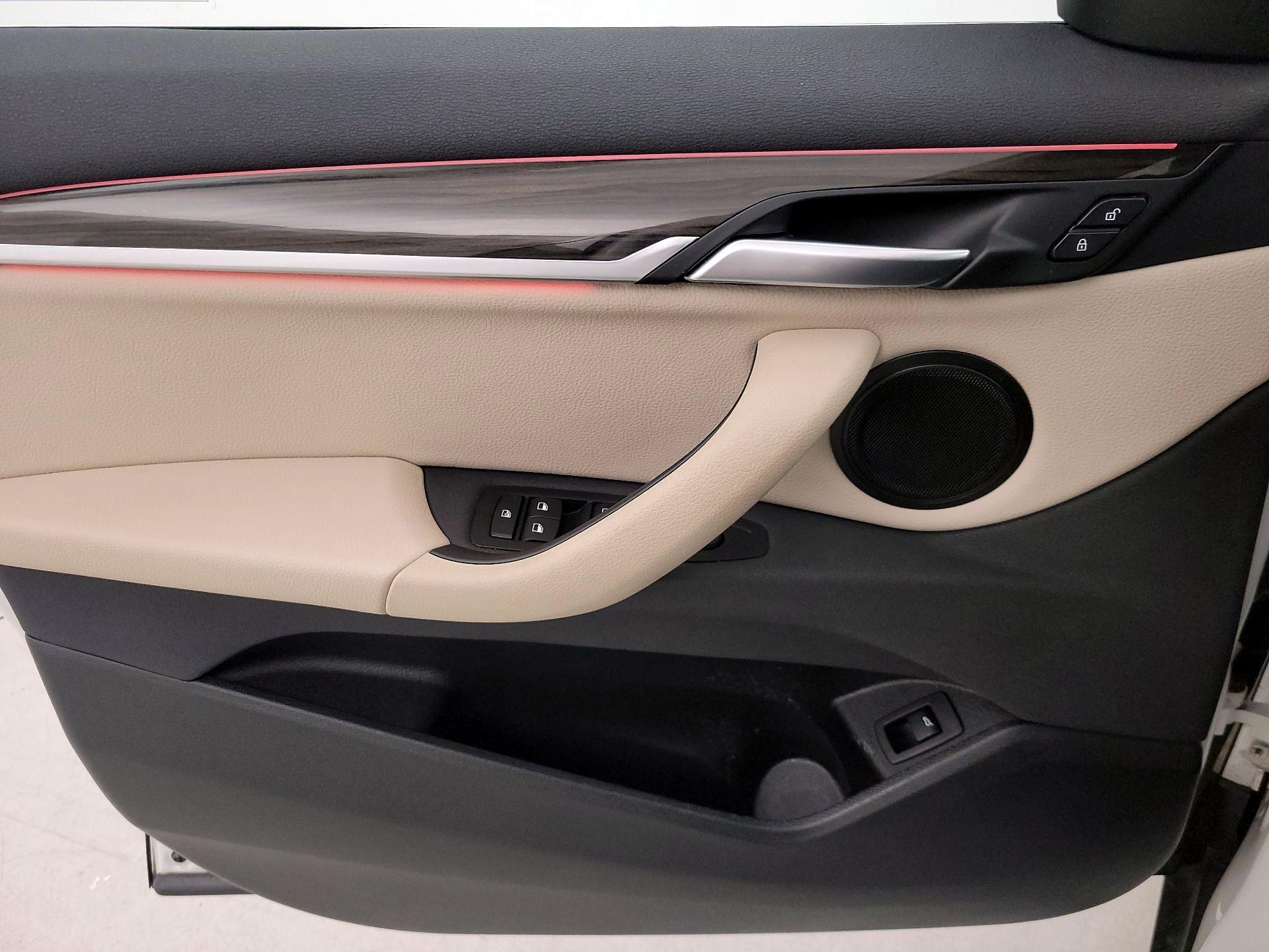 Thumbnail: 2022 BMW X1 - 12