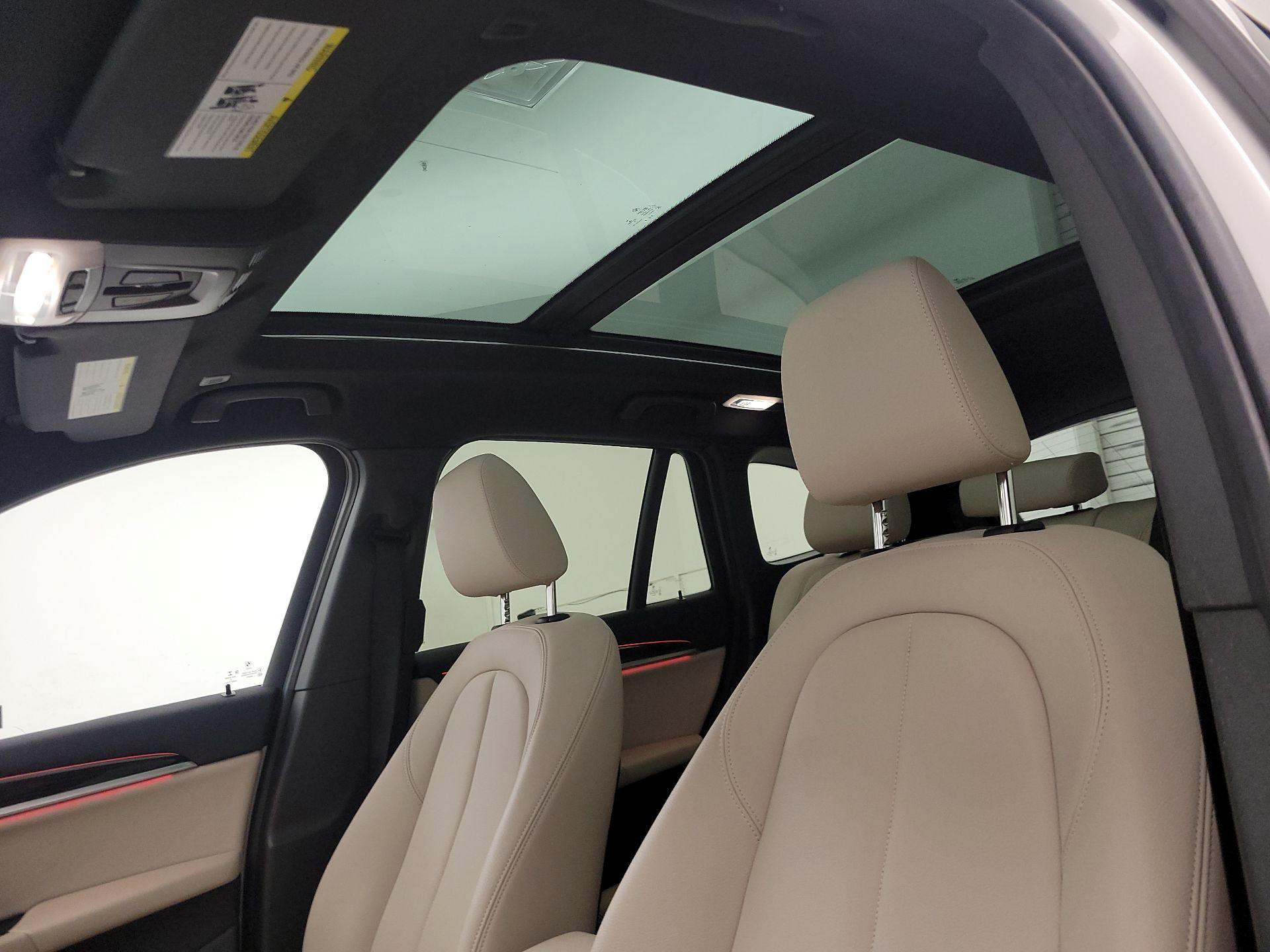 Thumbnail: 2022 BMW X1 - 20