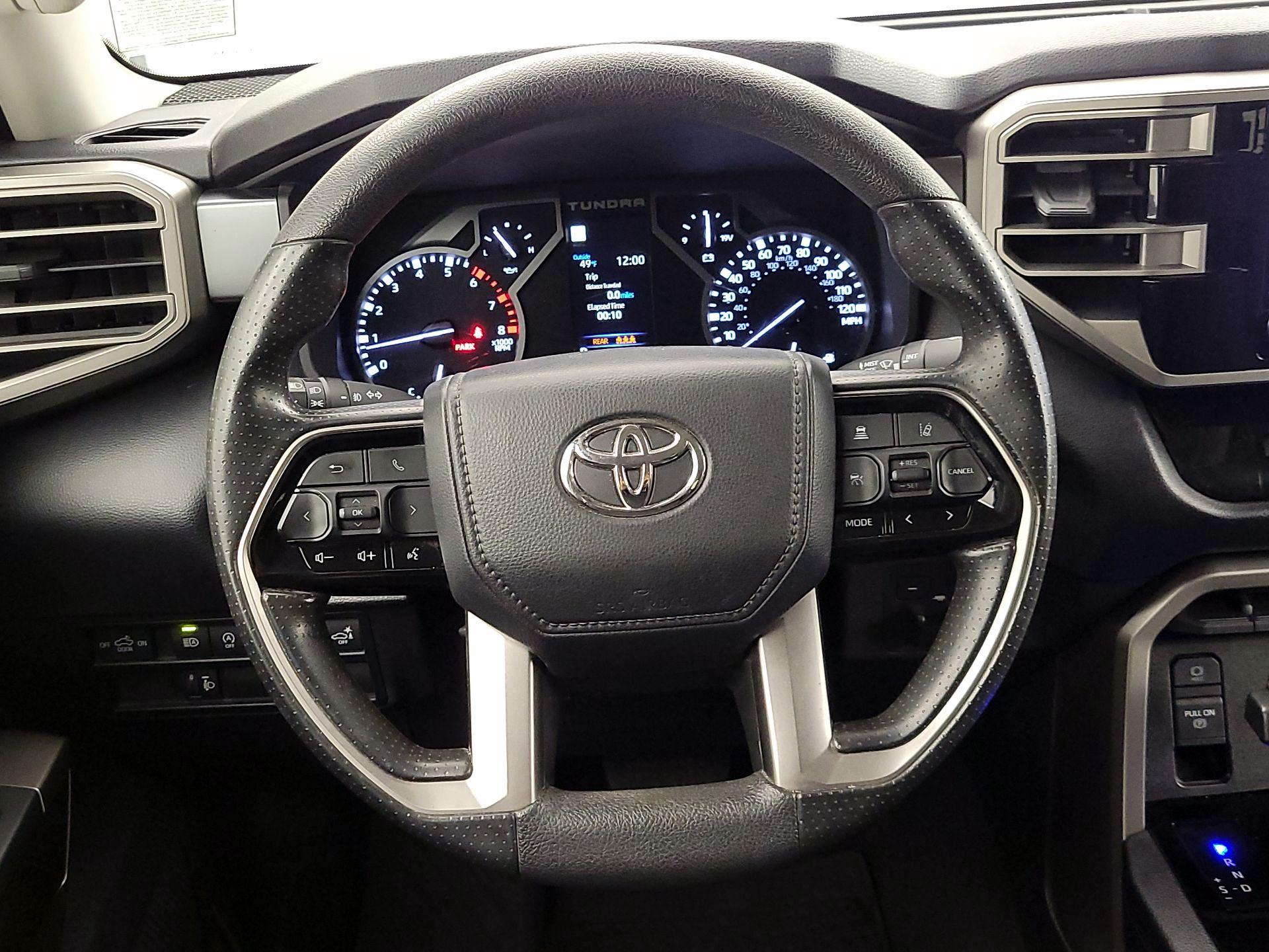 Thumbnail: 2022 Toyota Tundra - 10