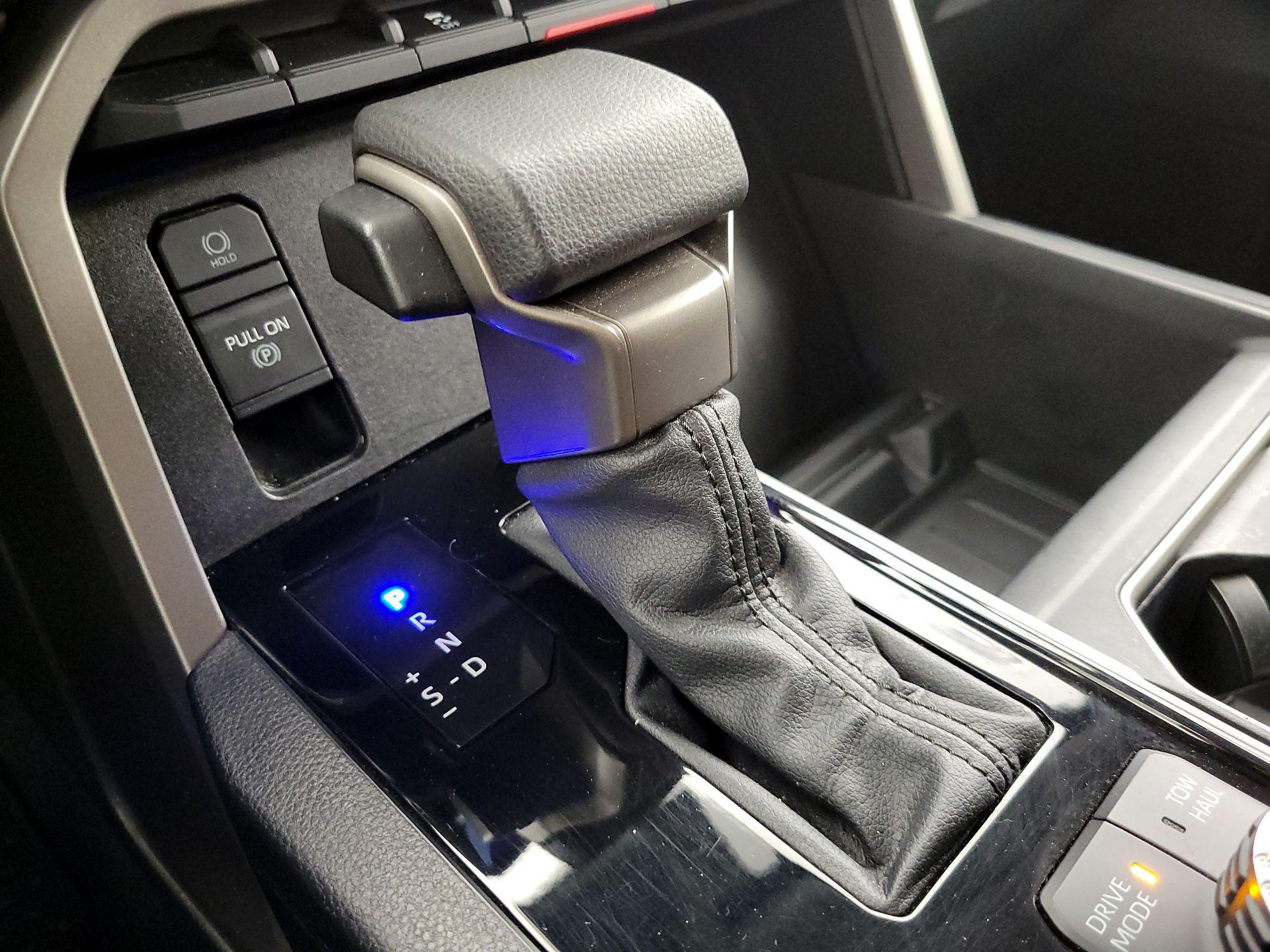 Thumbnail: 2022 Toyota Tundra - 17