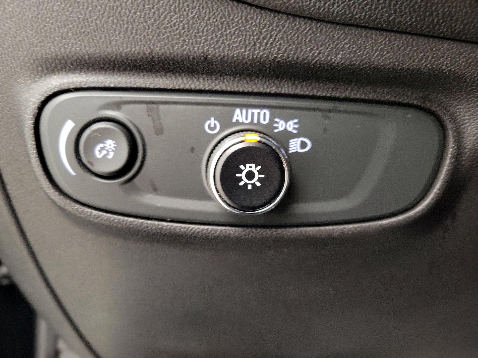 Thumbnail: 2023 Chevrolet Equinox - 13