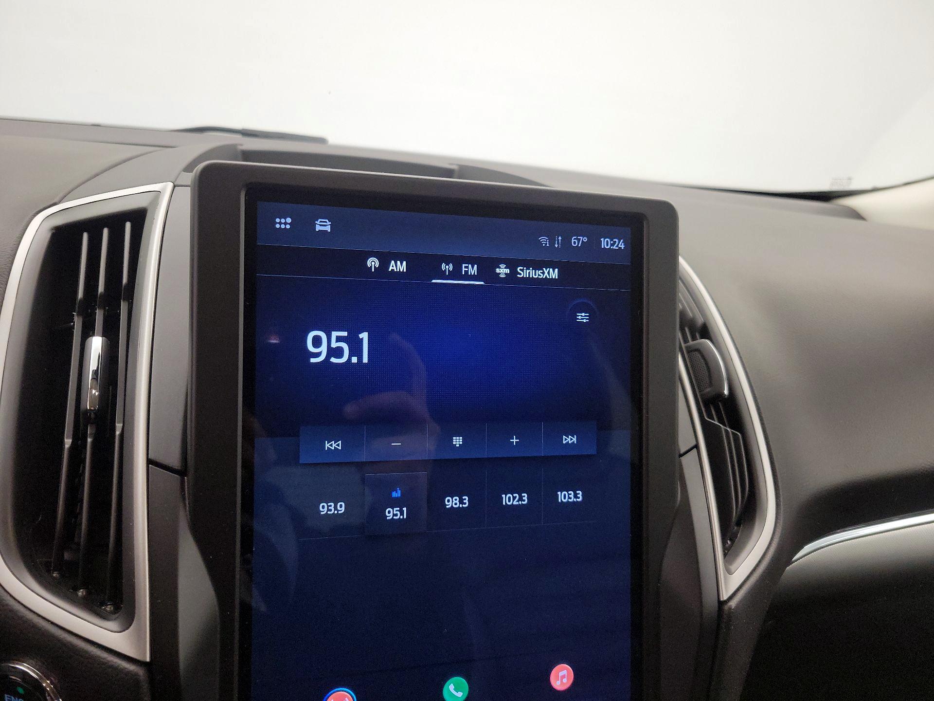 Thumbnail: 2022 Ford Edge - 15