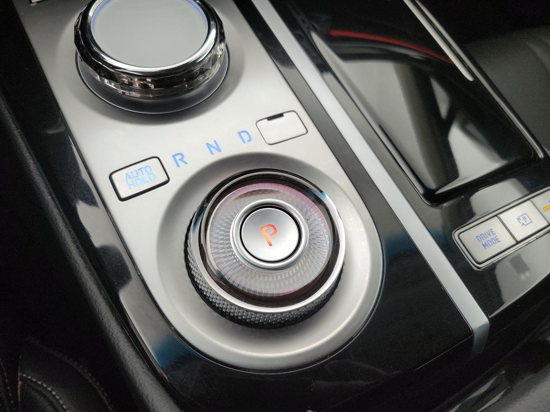 Thumbnail: 2023 Genesis G80 - 18