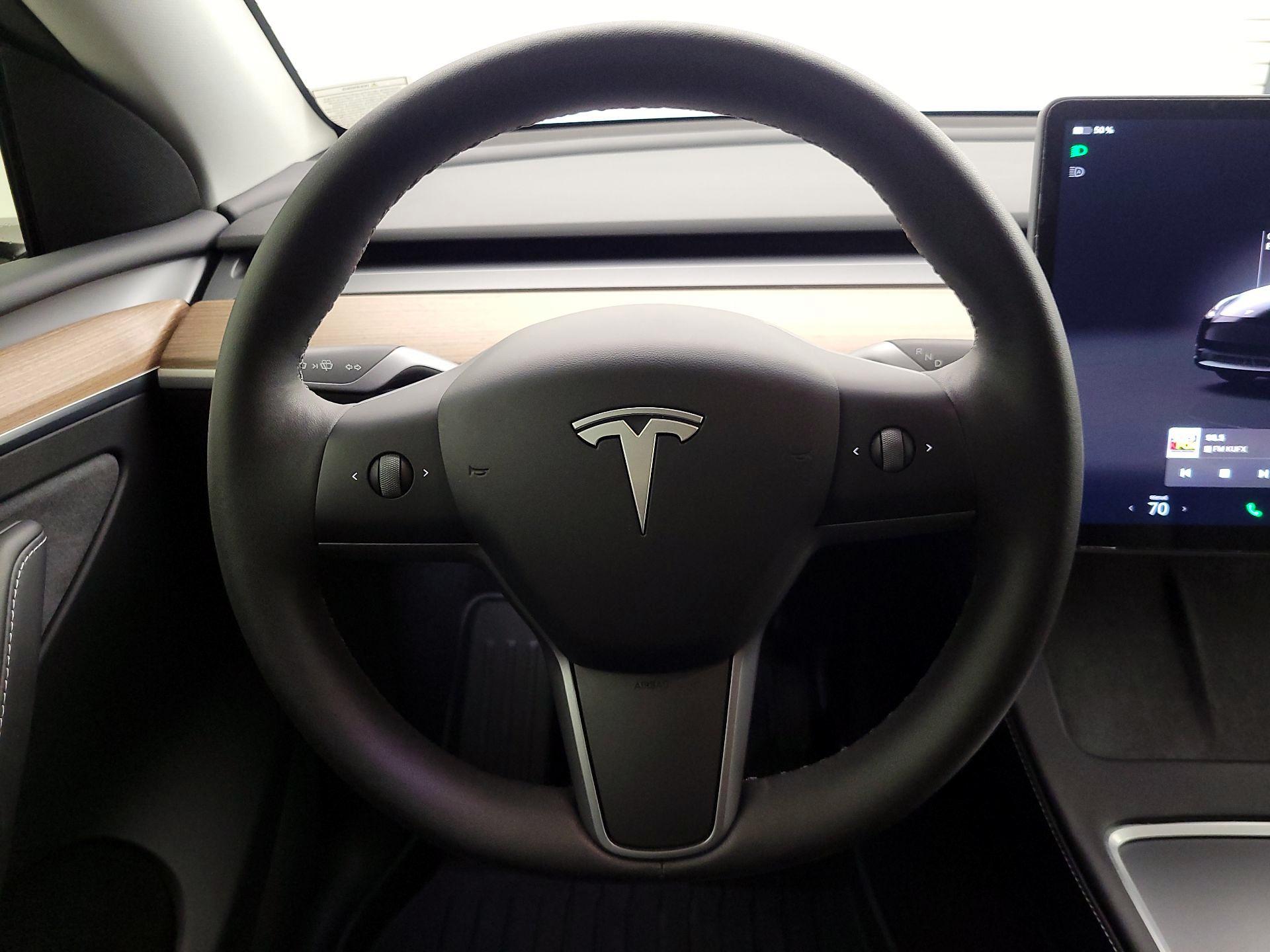 Thumbnail: 2025 Tesla Model Y - 10