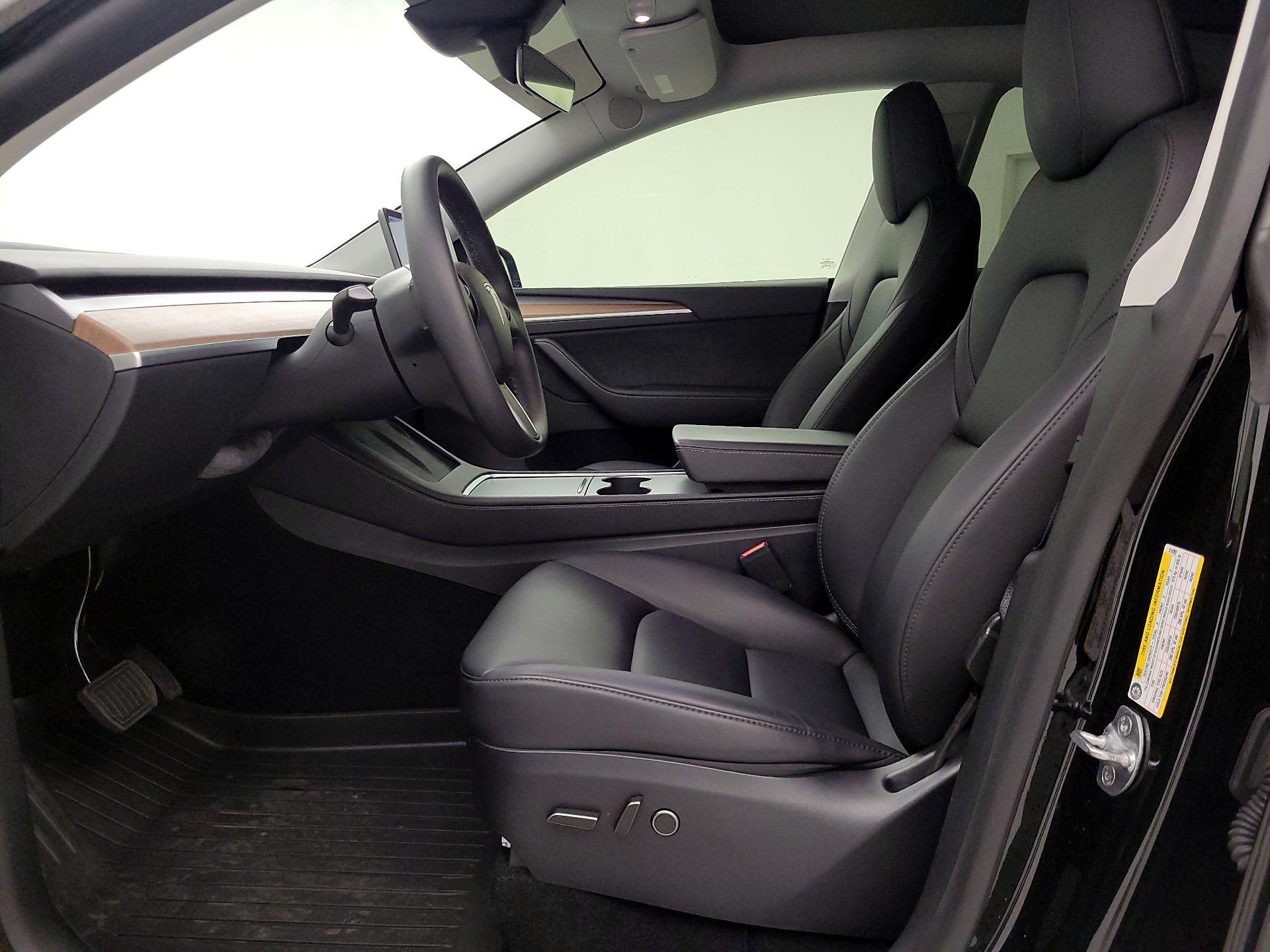 Thumbnail: 2025 Tesla Model Y - 11