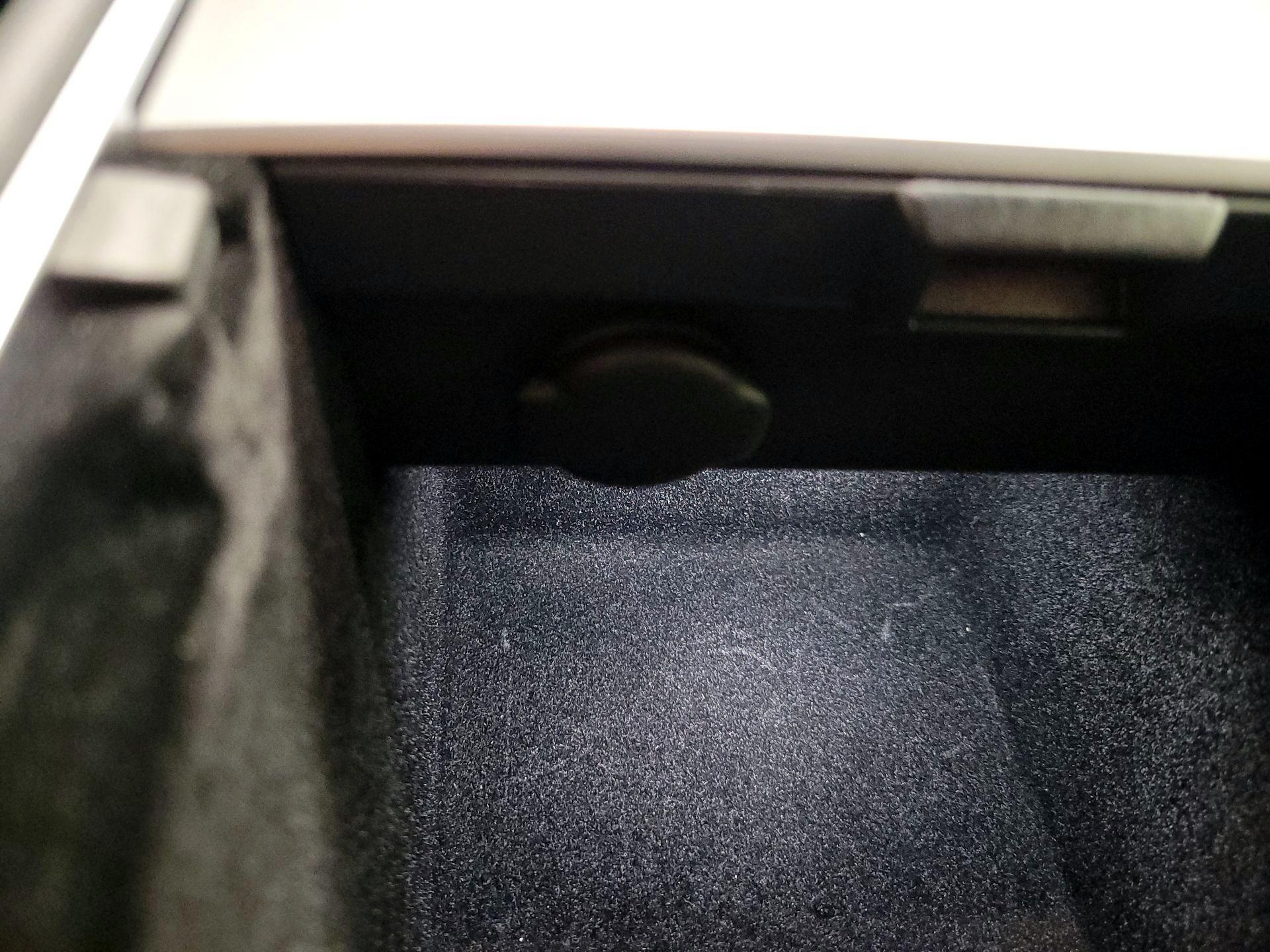 Thumbnail: 2025 Tesla Model Y - 17