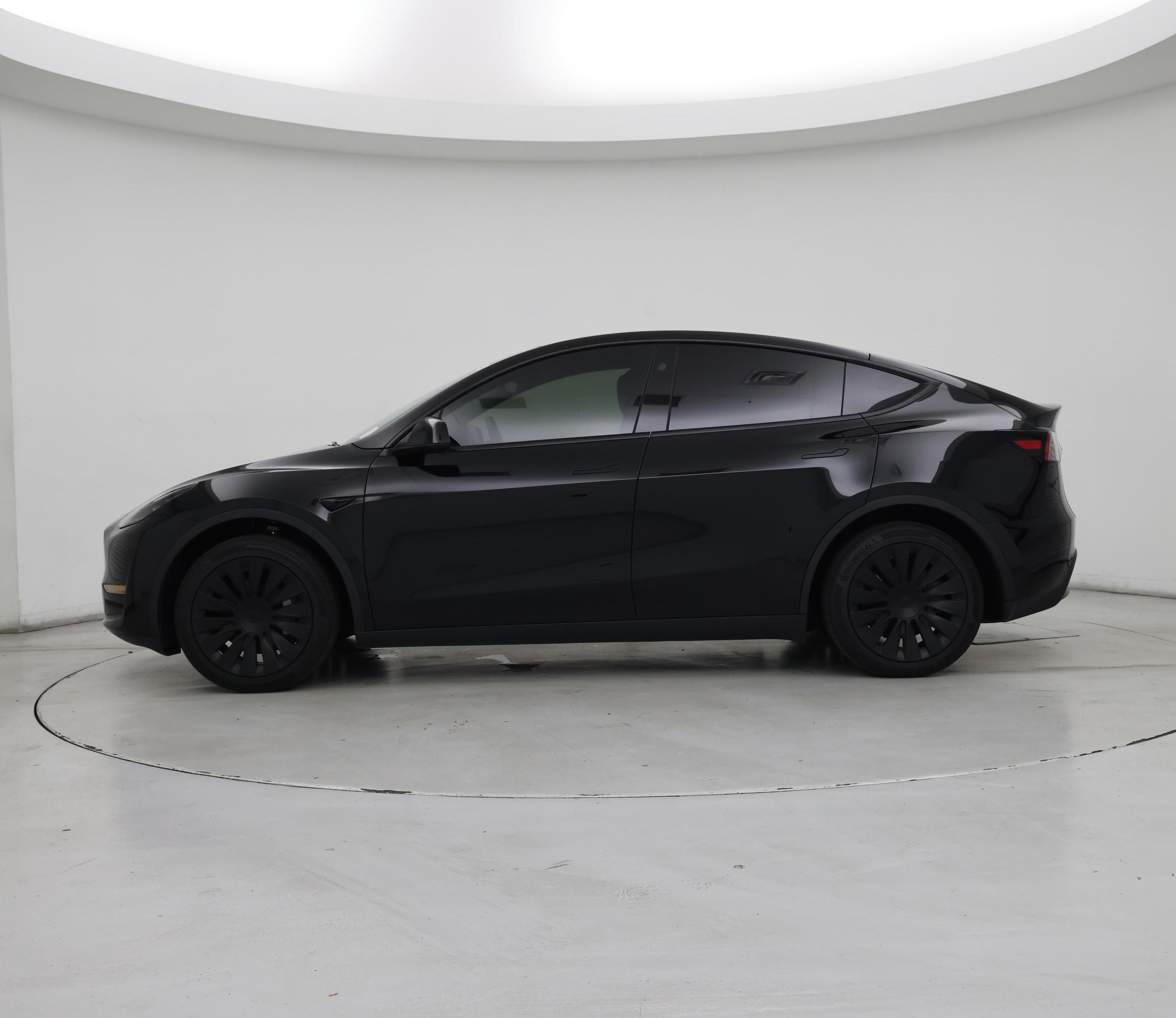 Thumbnail: 2025 Tesla Model Y - 3