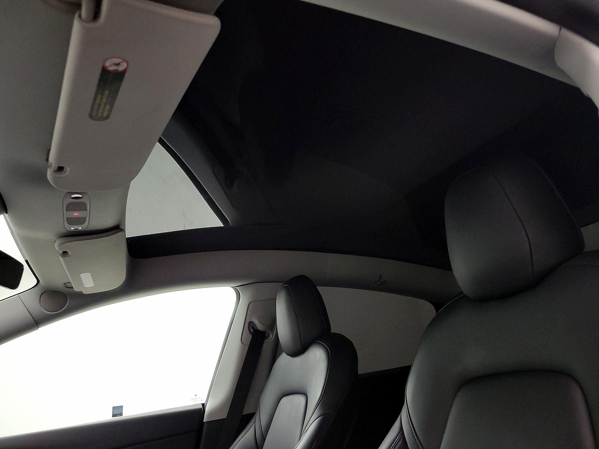 Thumbnail: 2021 Tesla Model Y - 18