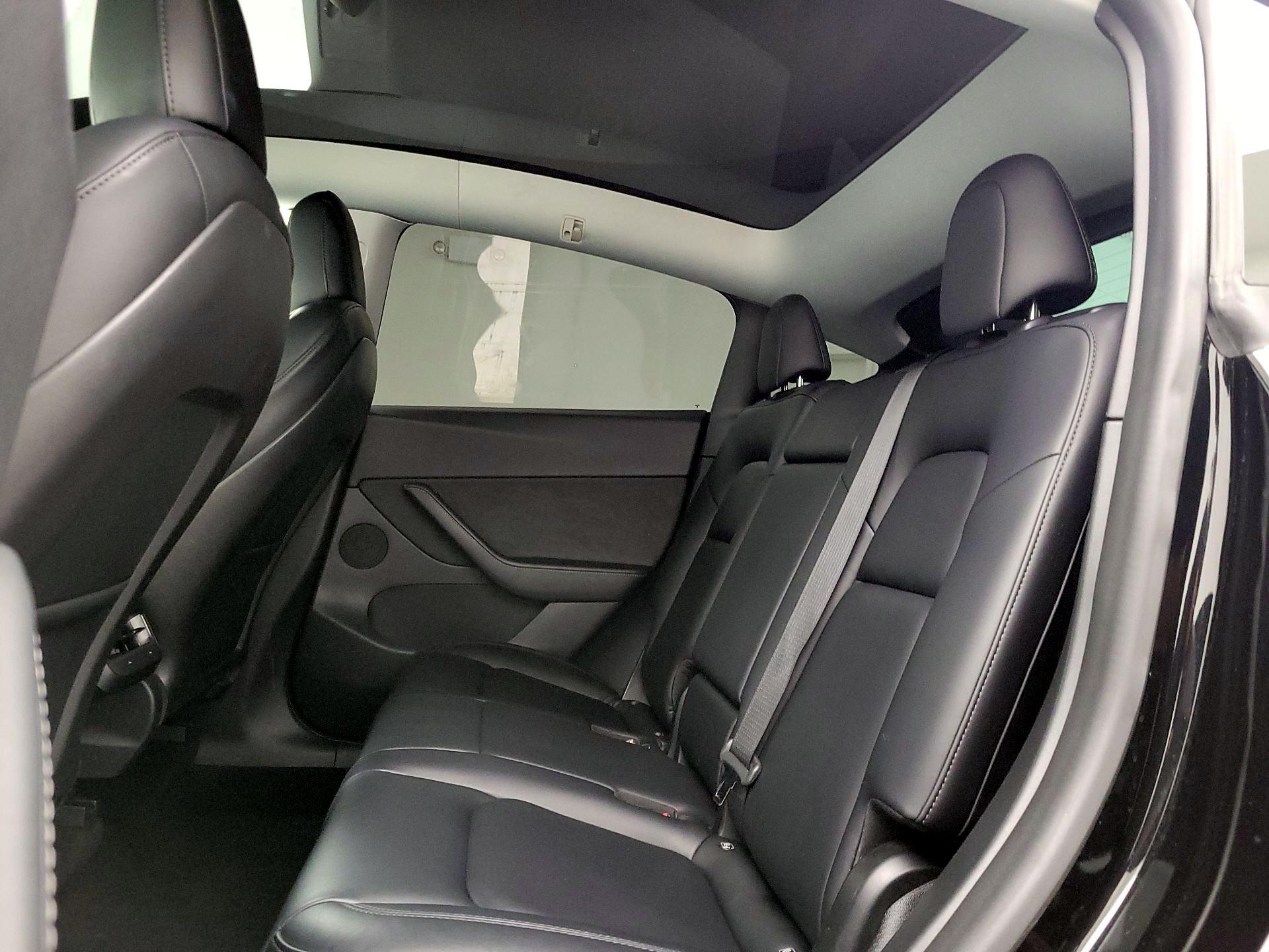 Thumbnail: 2021 Tesla Model Y - 19