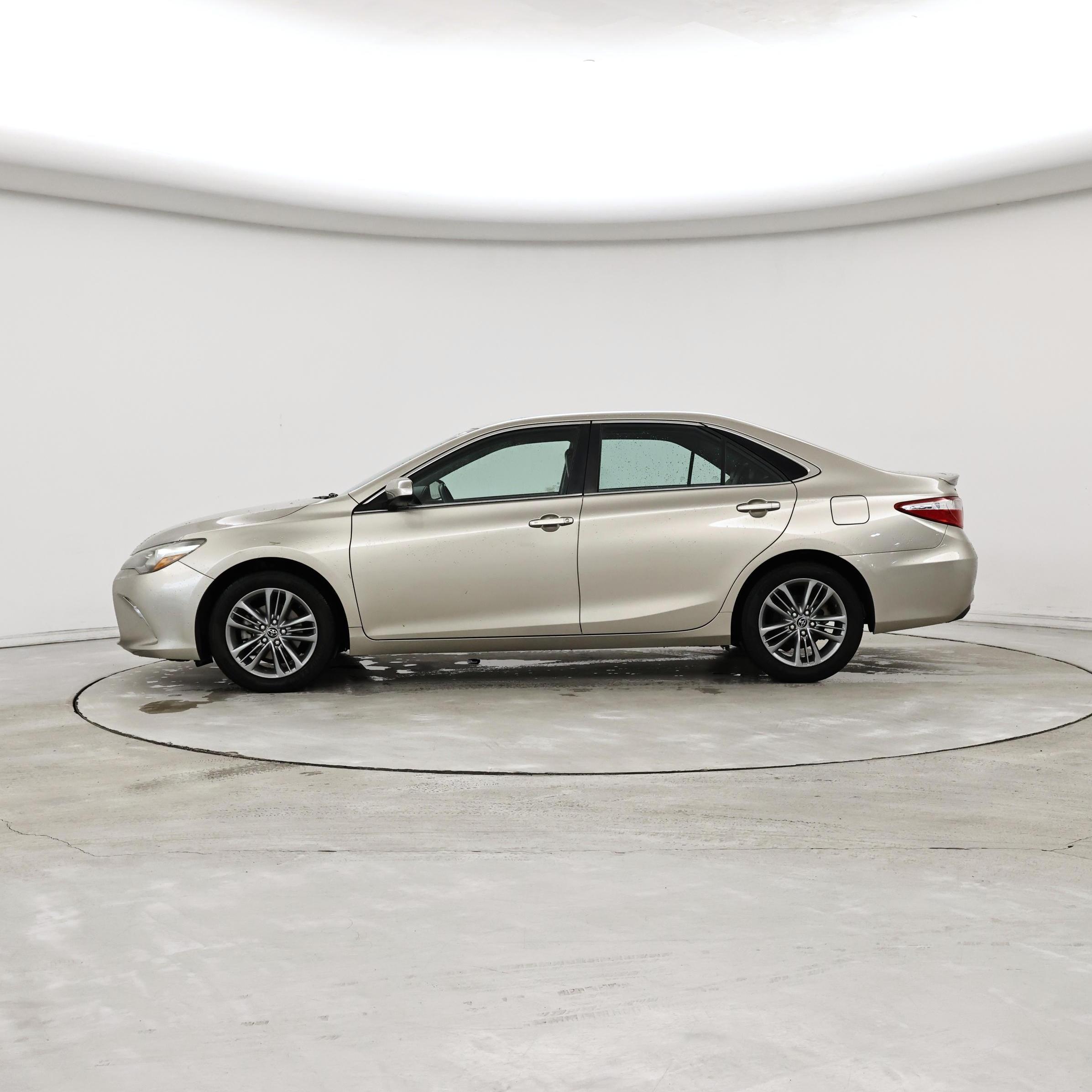 Thumbnail: 2015 Toyota Camry - 3