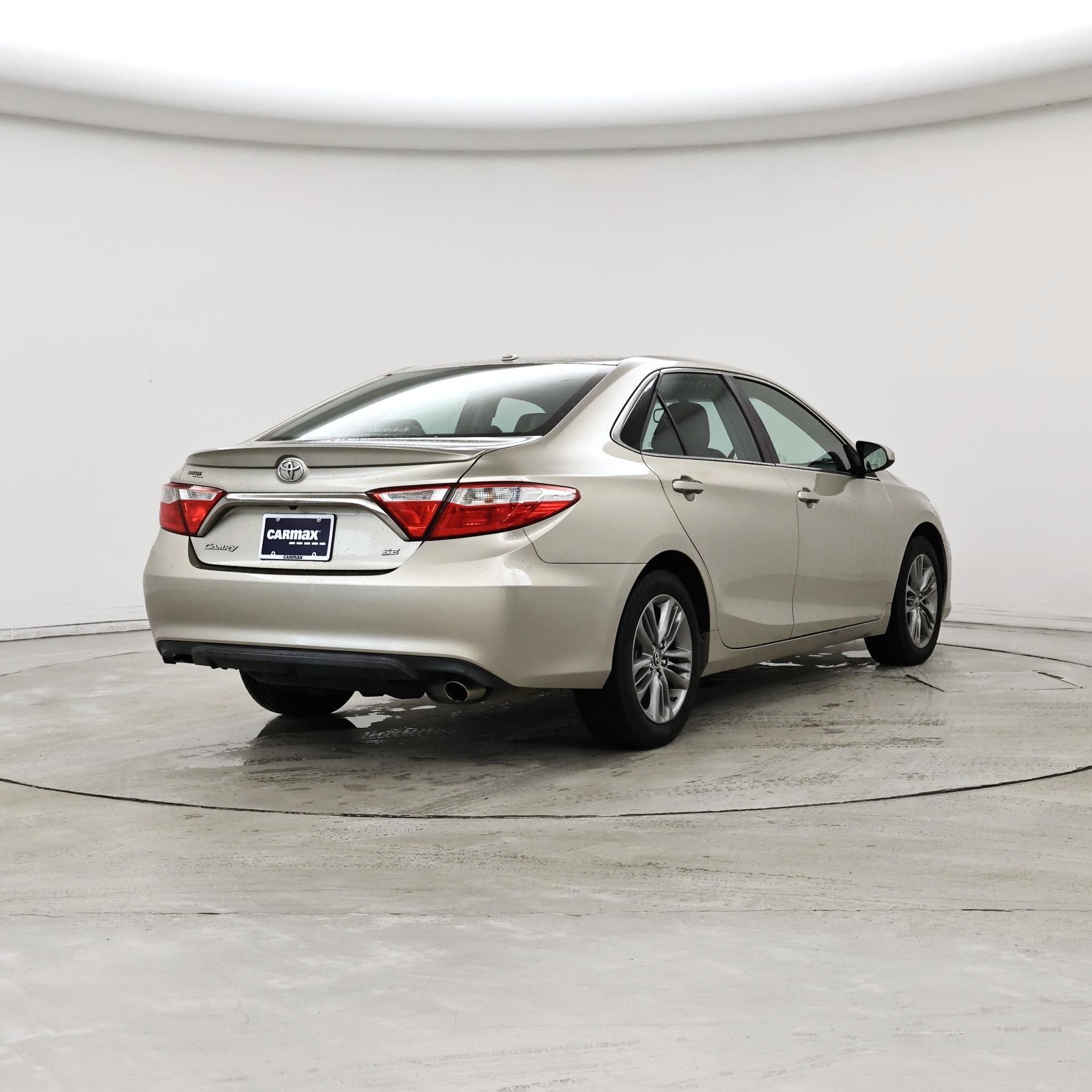 Thumbnail: 2015 Toyota Camry - 8