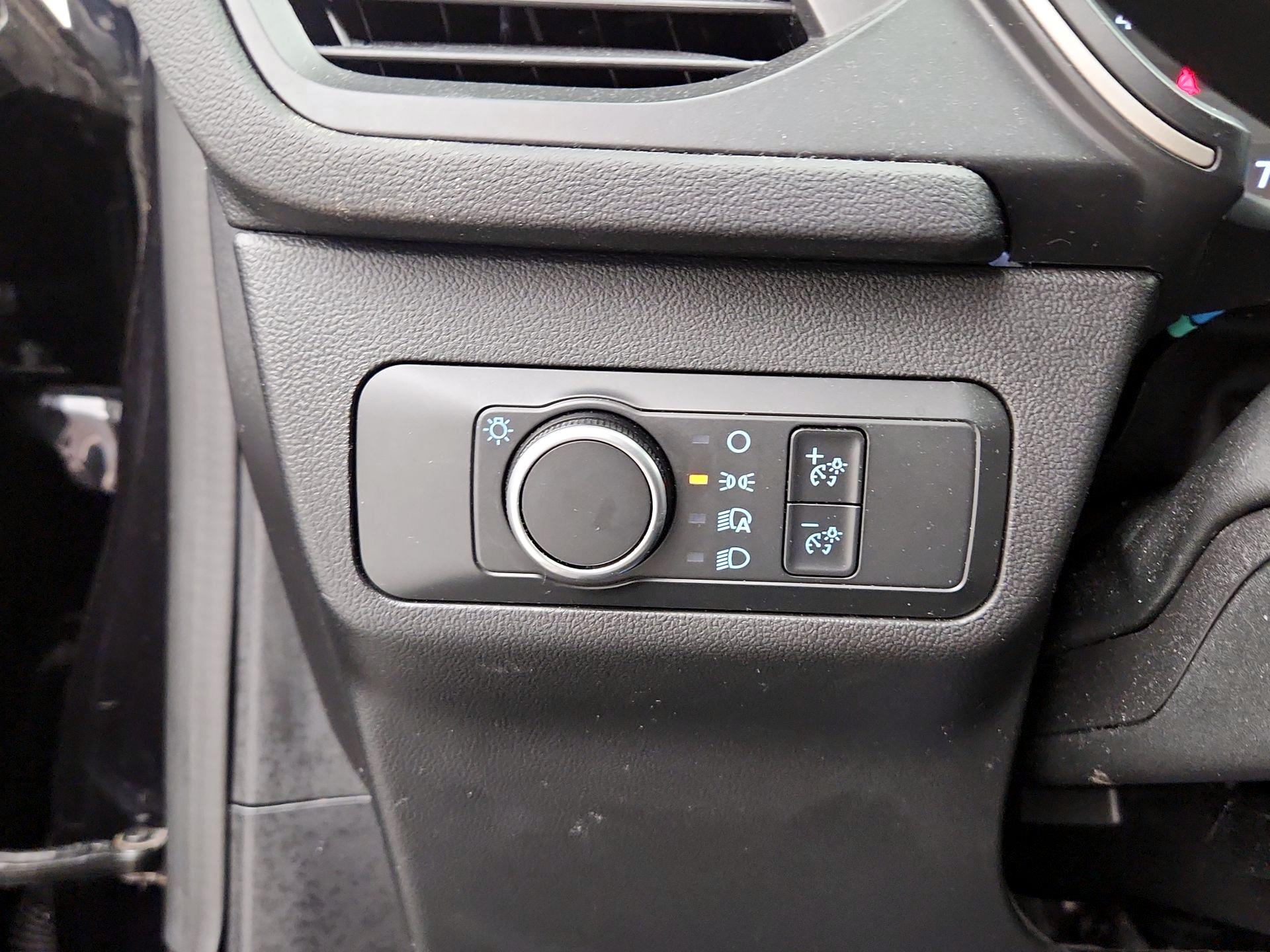 Thumbnail: 2022 Ford Escape - 13