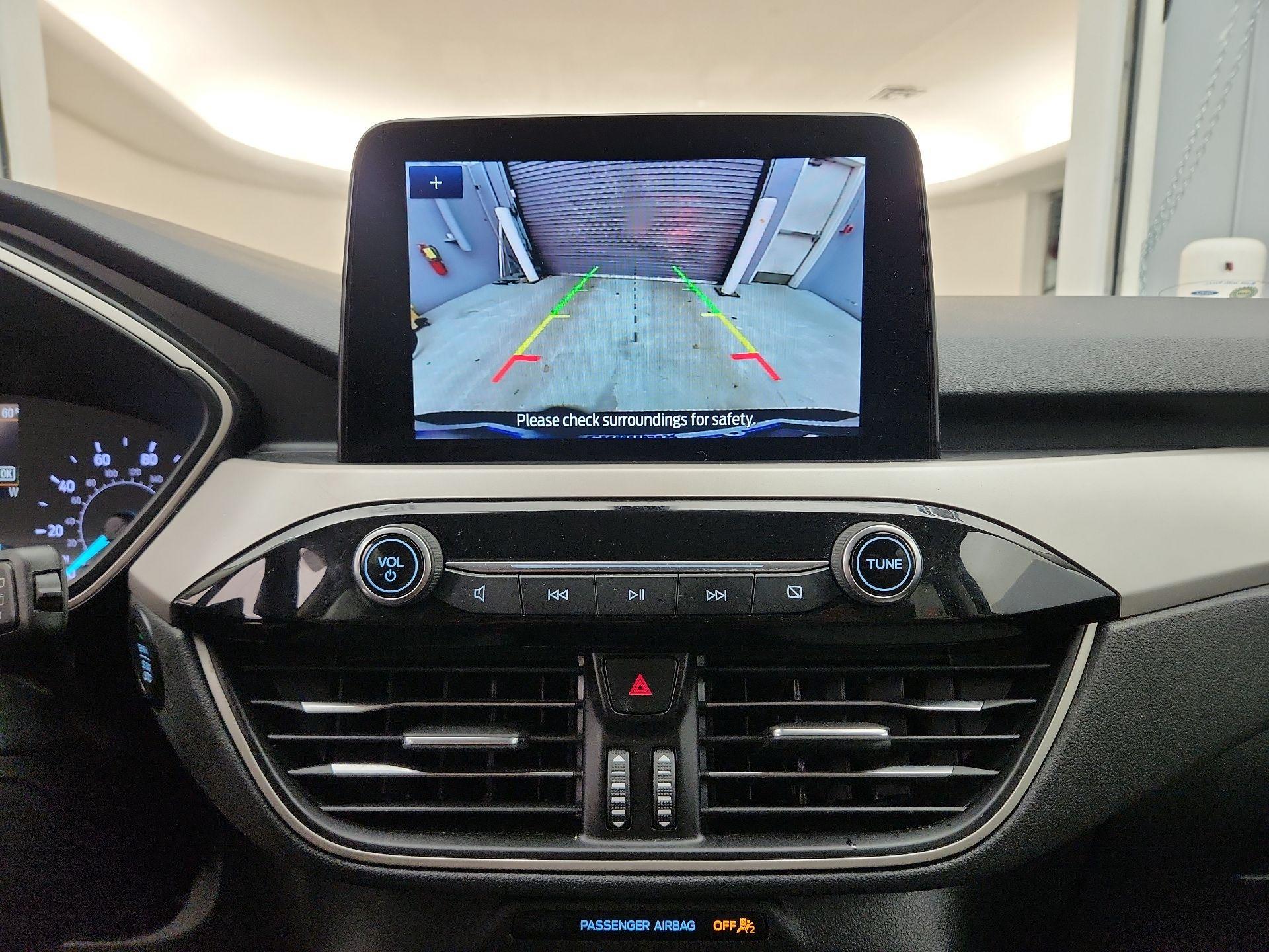 Thumbnail: 2022 Ford Escape - 14