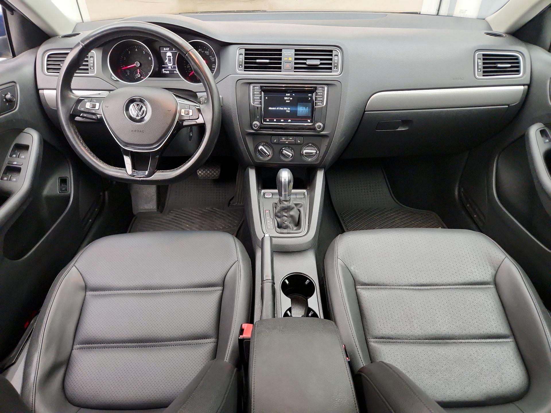 Thumbnail: 2017 Volkswagen Jetta - 9