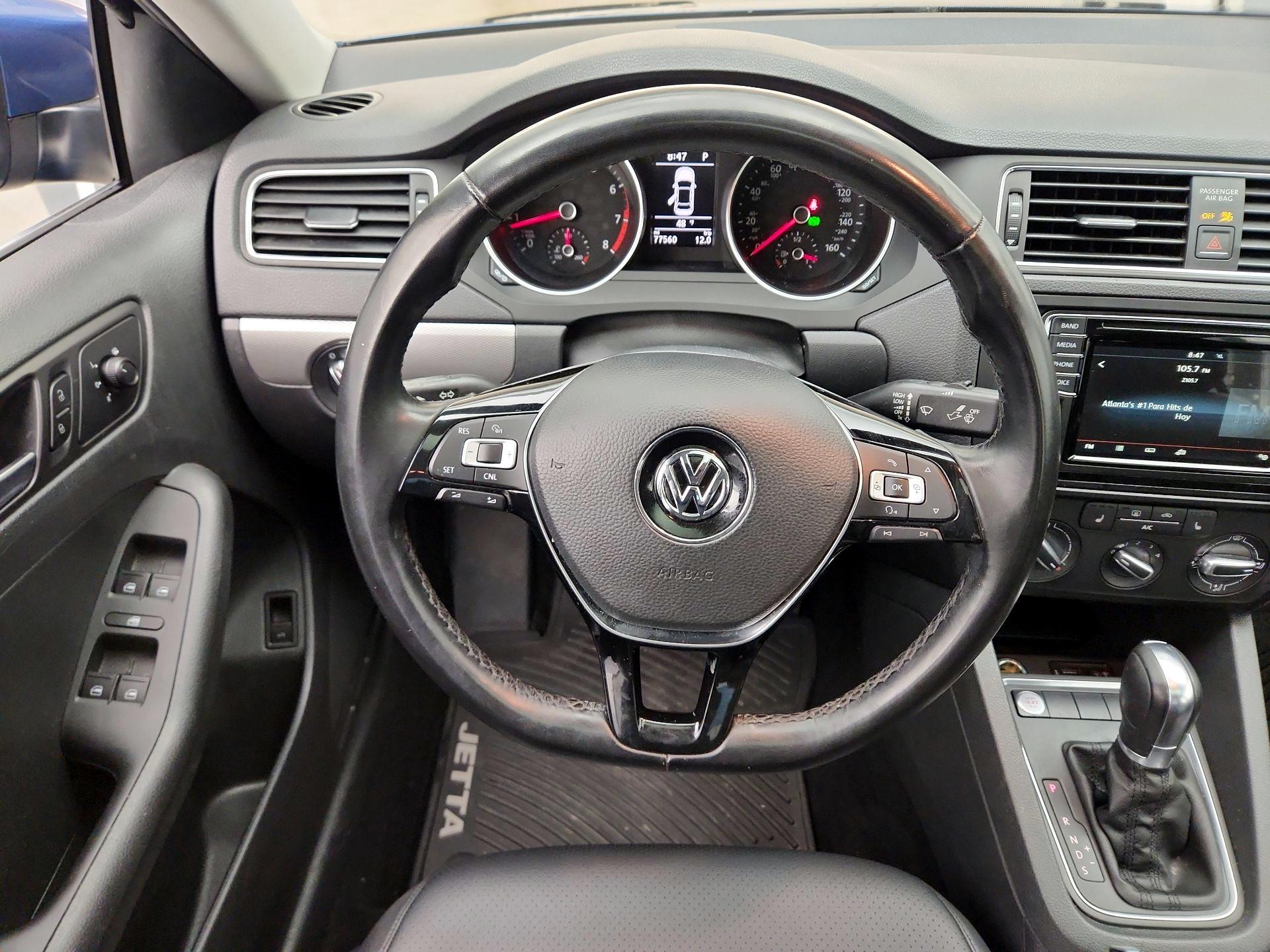 Thumbnail: 2017 Volkswagen Jetta - 10